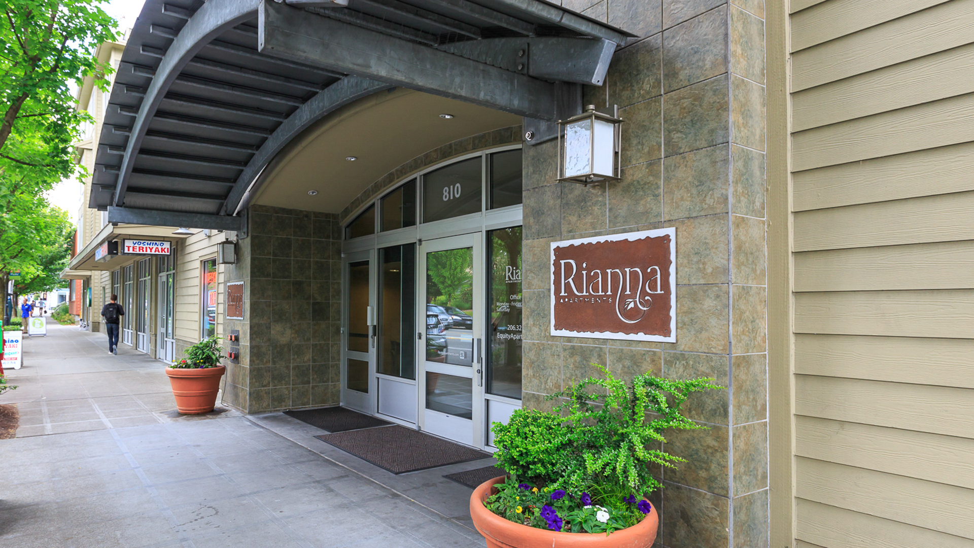 Rianna Apartments 4 of 12