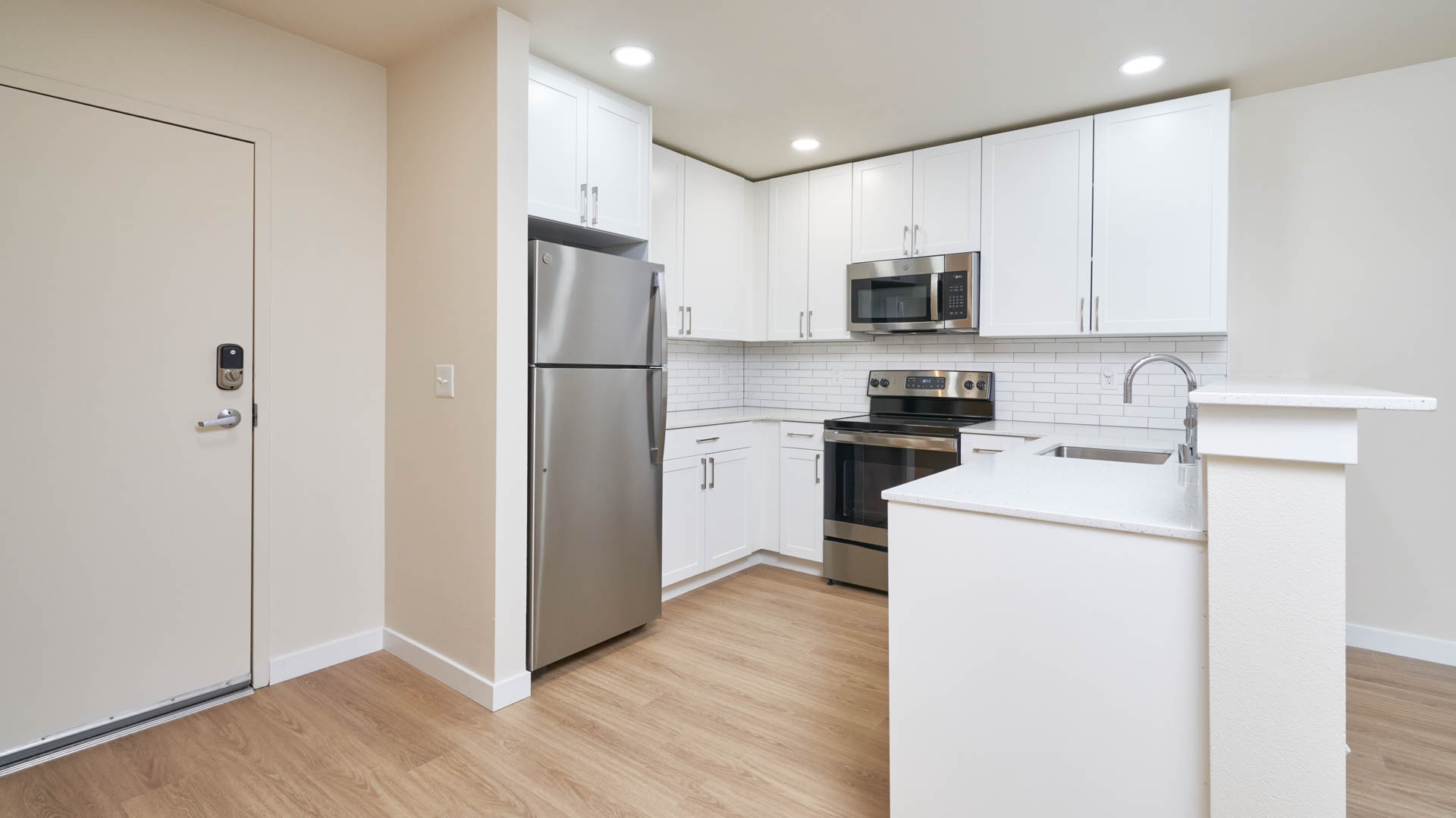Rianna Apartments 5 of 12