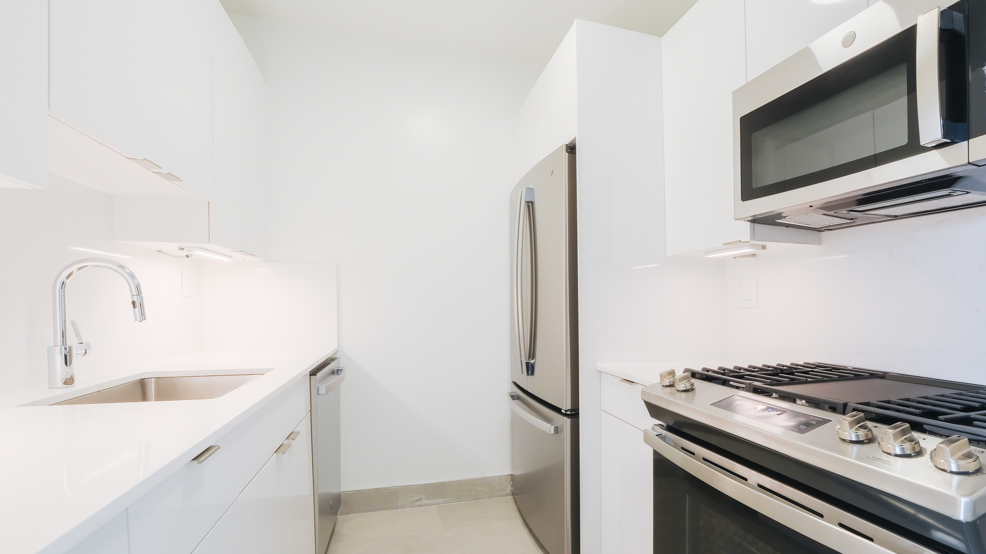 777 6th Avenue Apartments 11 of 12