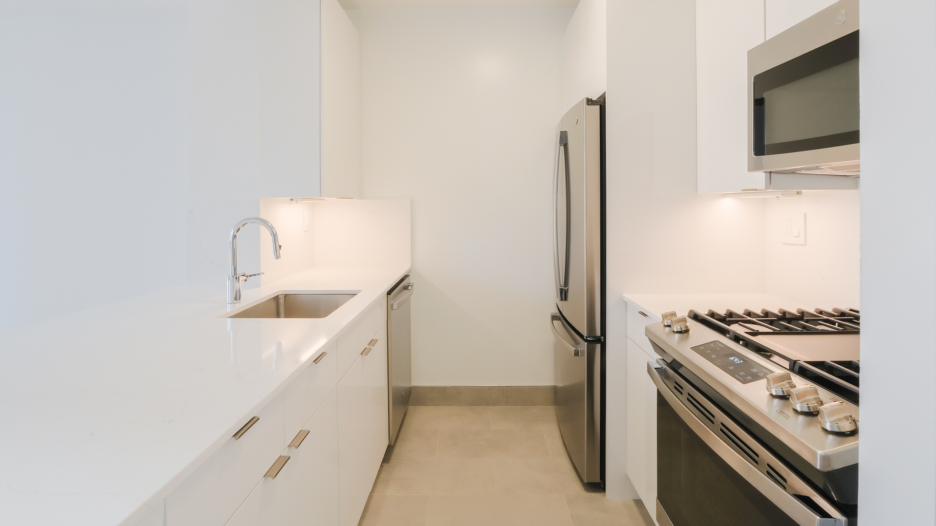 777 6th Avenue Apartments 5 of 12