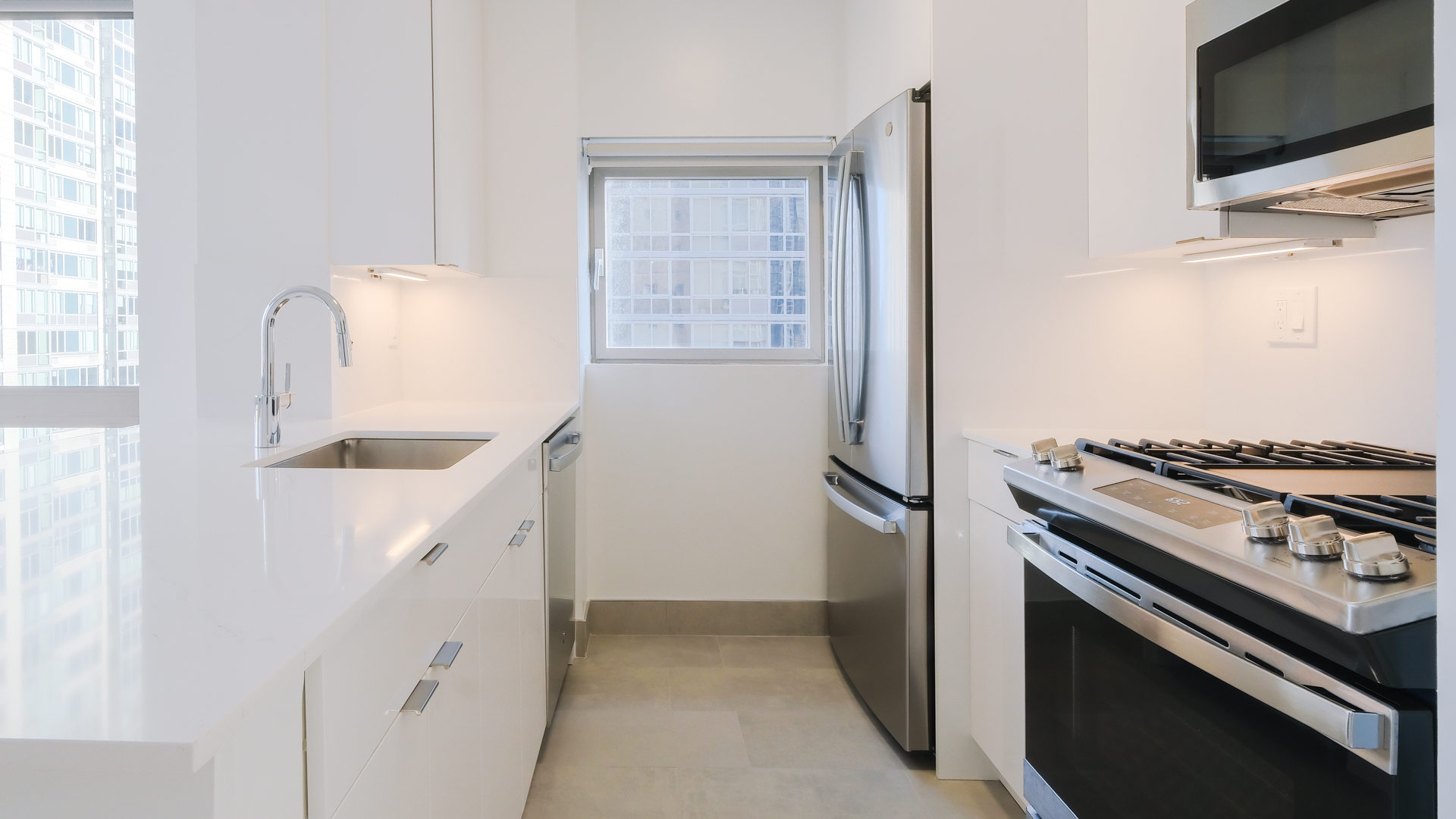 777 6th Avenue Apartments 7 of 12