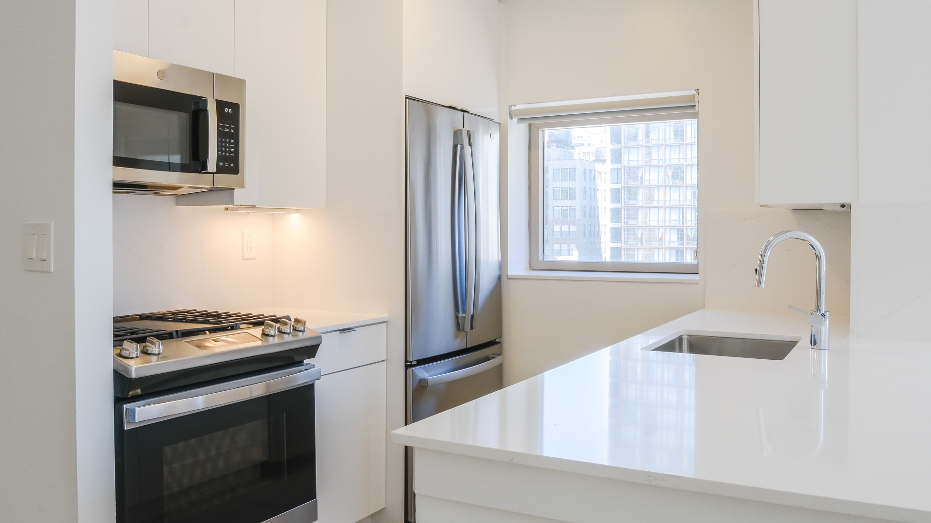 777 6th Avenue Apartments 8 of 12