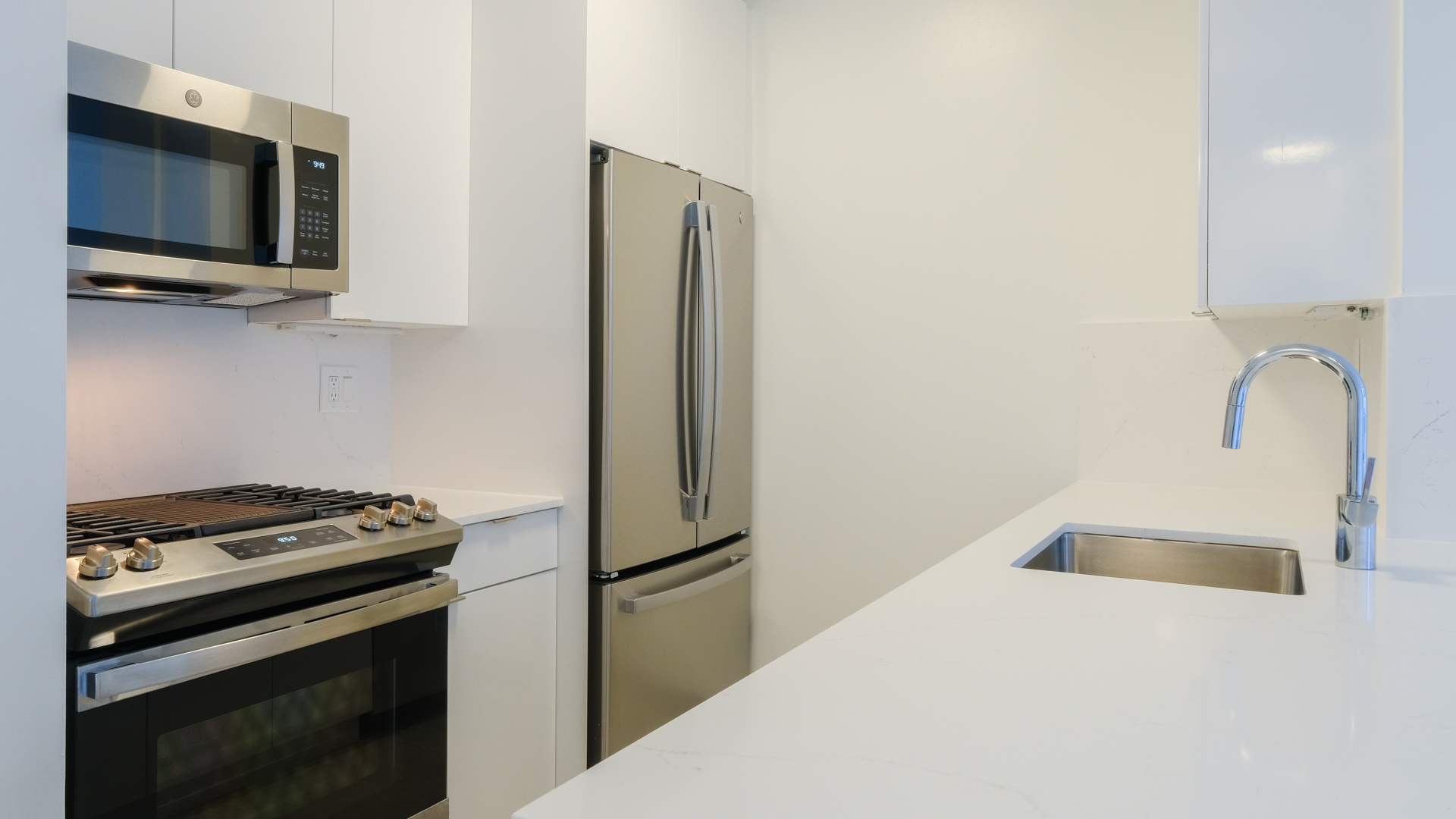 777 6th Avenue Apartments 9 of 12
