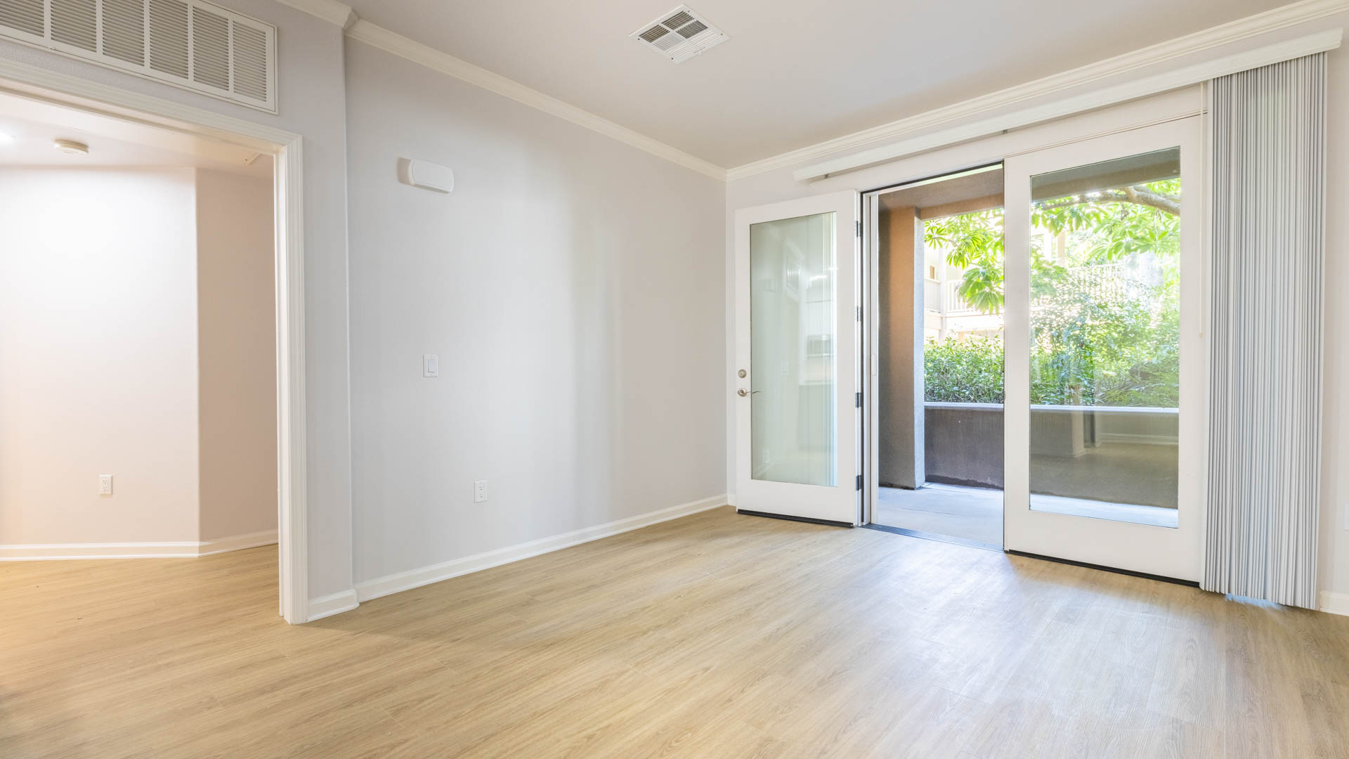 Kelvin Court Apartments 6 of 12