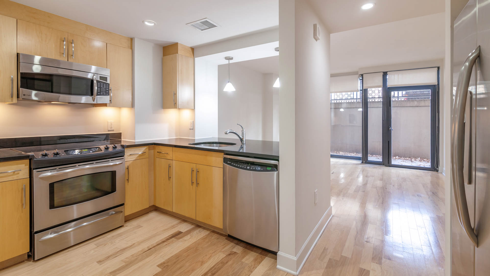 425 Mass Apartments 5 of 12