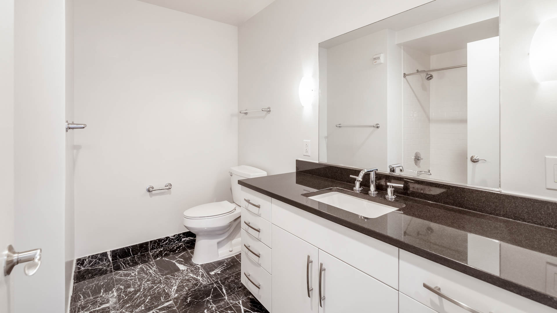 425 Mass Apartments 2 of 11