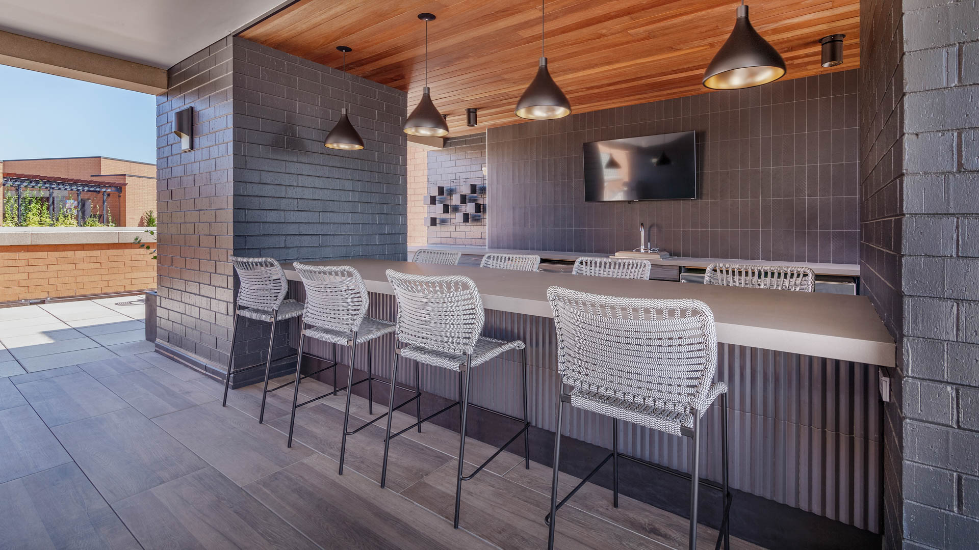 Roof deck at 425 Mass Apartments (4 of 4)