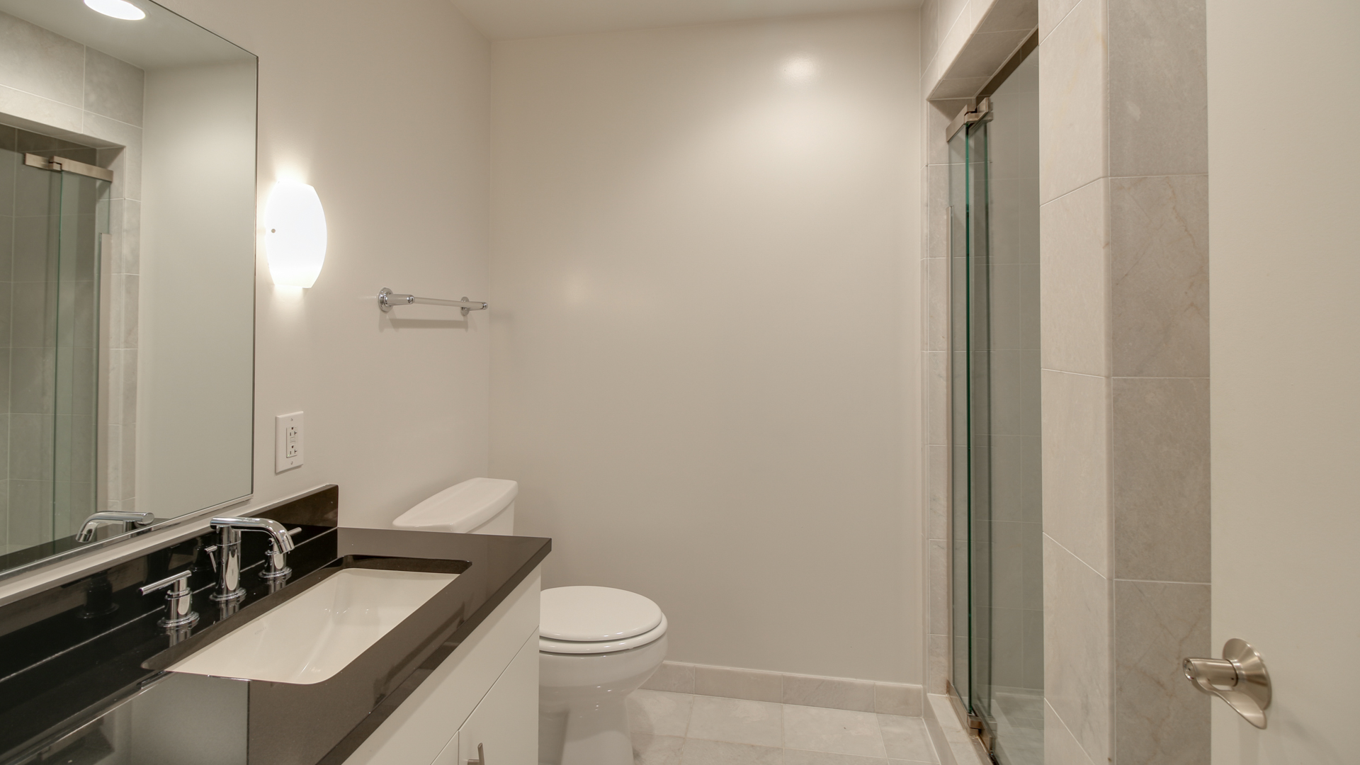 425 Mass Apartments 4 of 10