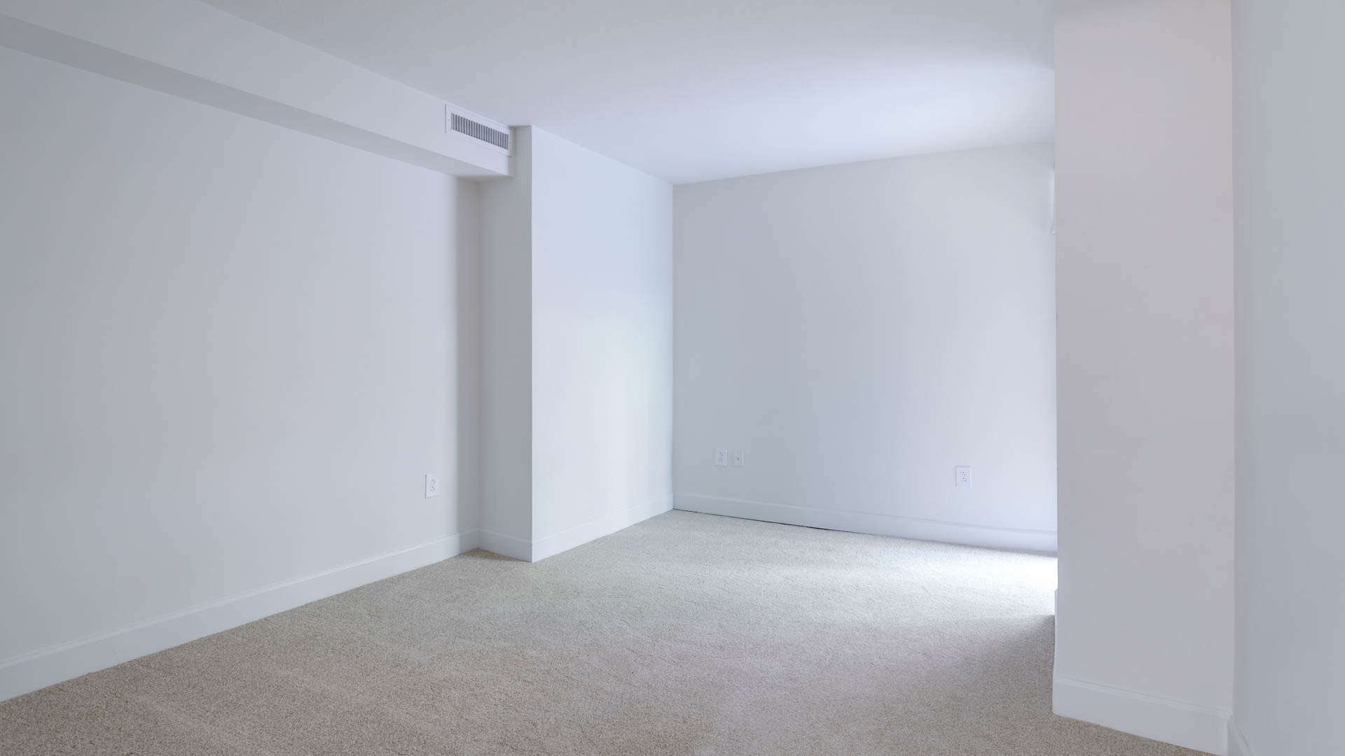 425 Mass Apartments 4 of 12