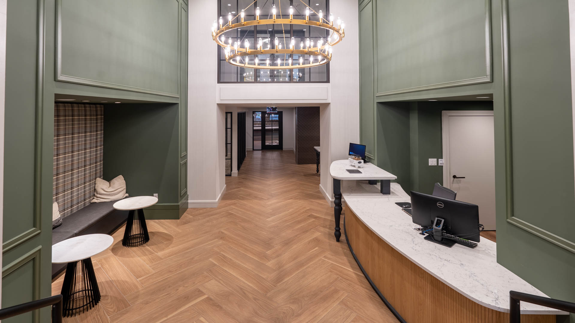 Lobby at 425 Mass Apartments (1 of 3)