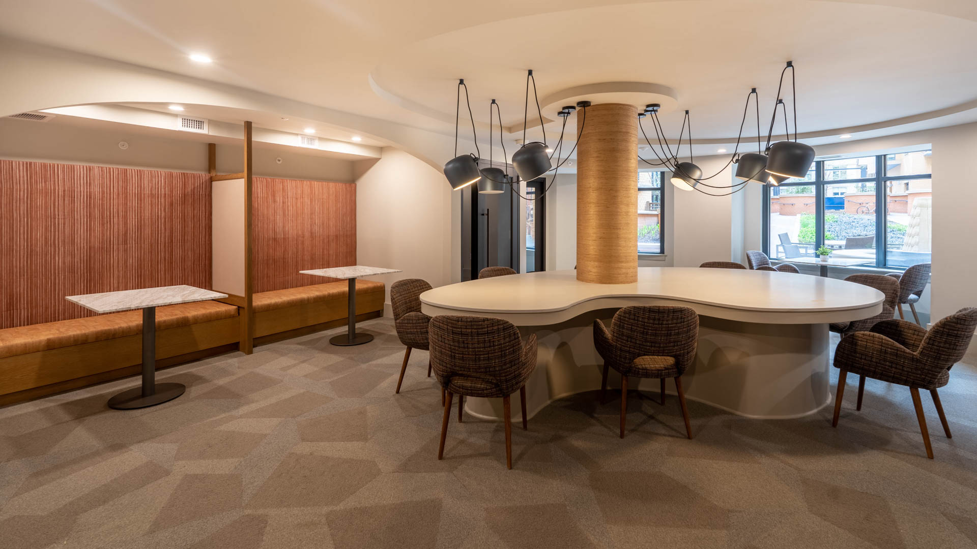 Business center at 425 Mass Apartments (1 of 2)