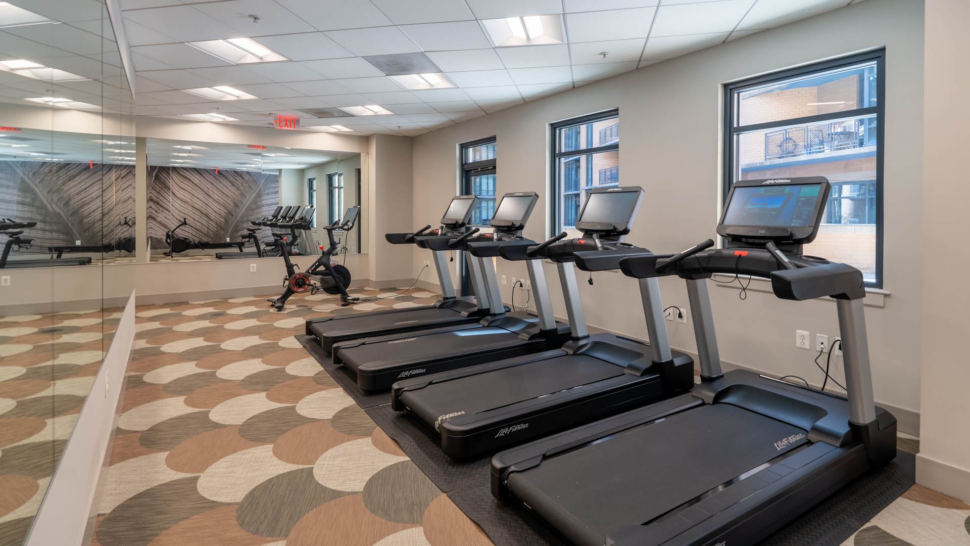Gym at 425 Mass Apartments (2 of 8)