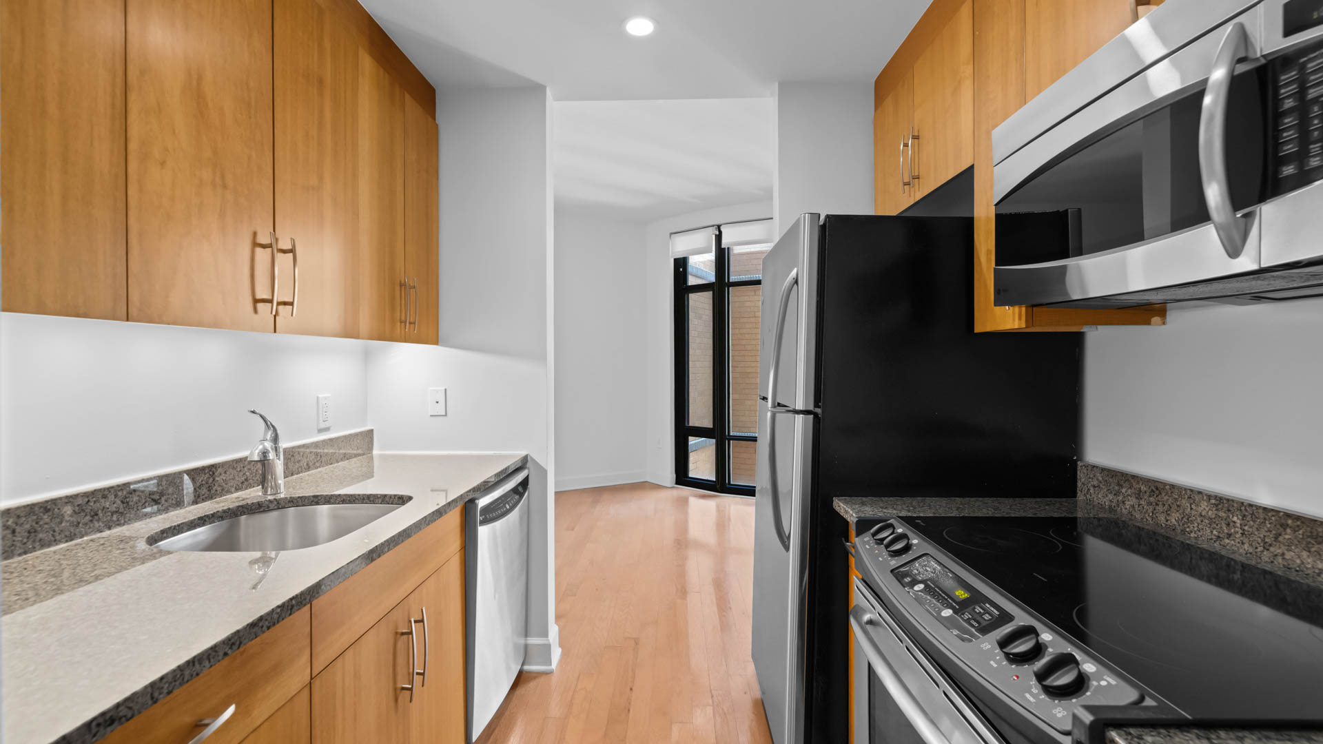 425 Mass Apartments 2 of 12