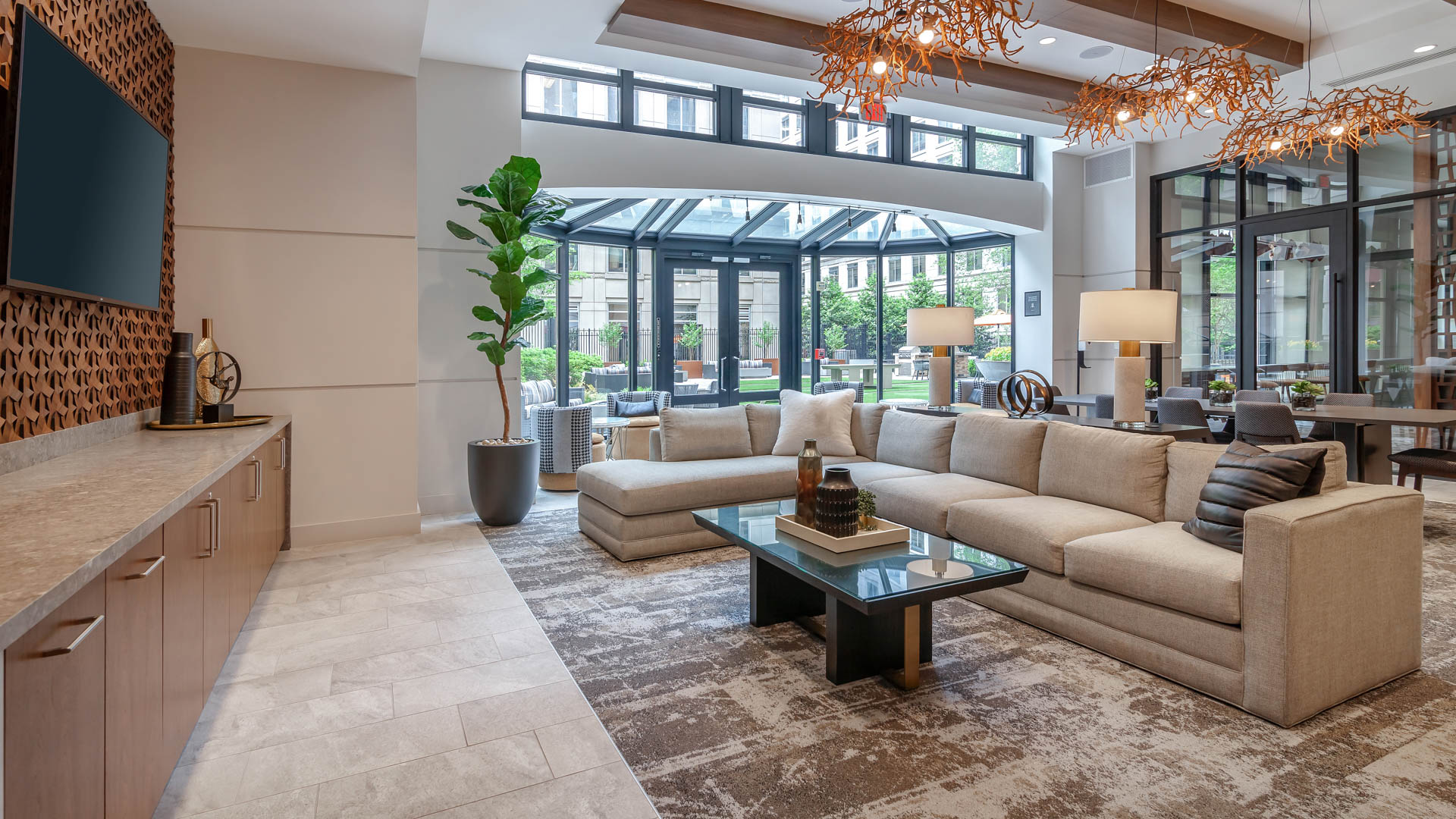 Lounge at Liberty Tower Apartments (1 of 4)