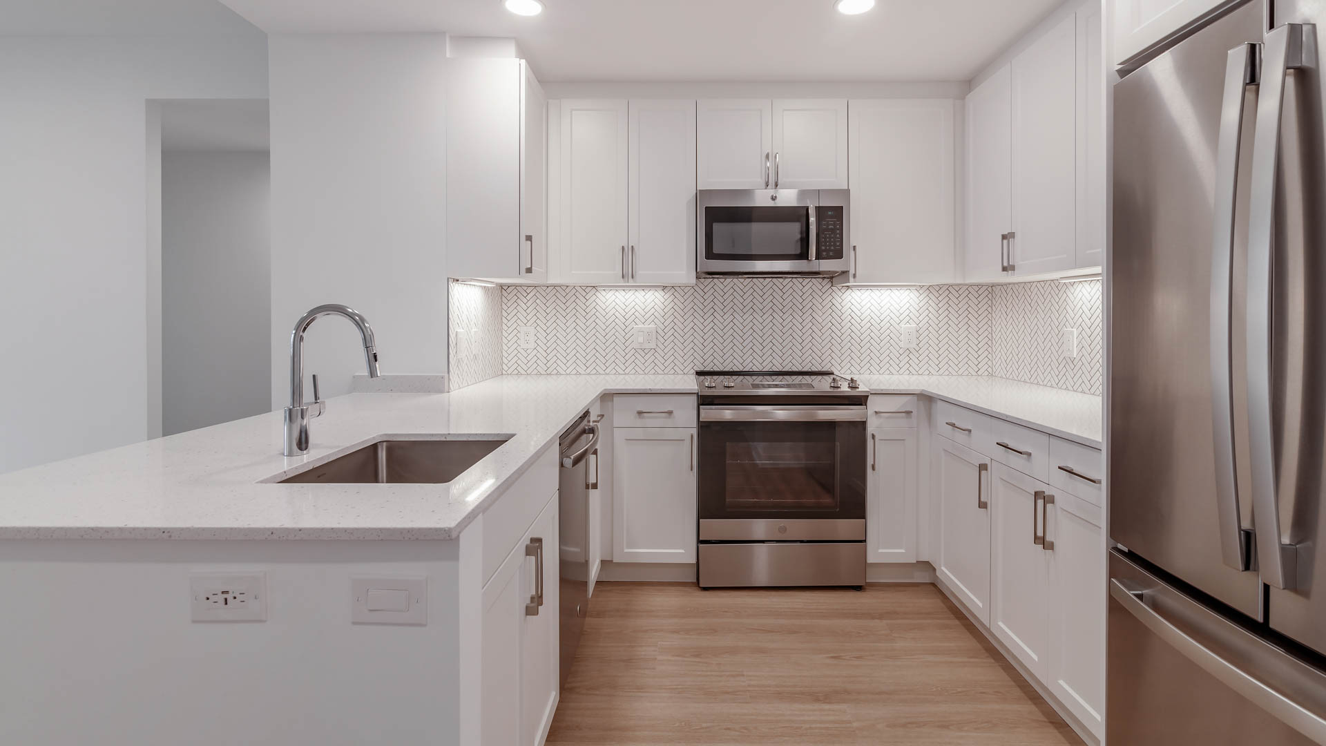 Liberty Tower Apartments 7 of 12