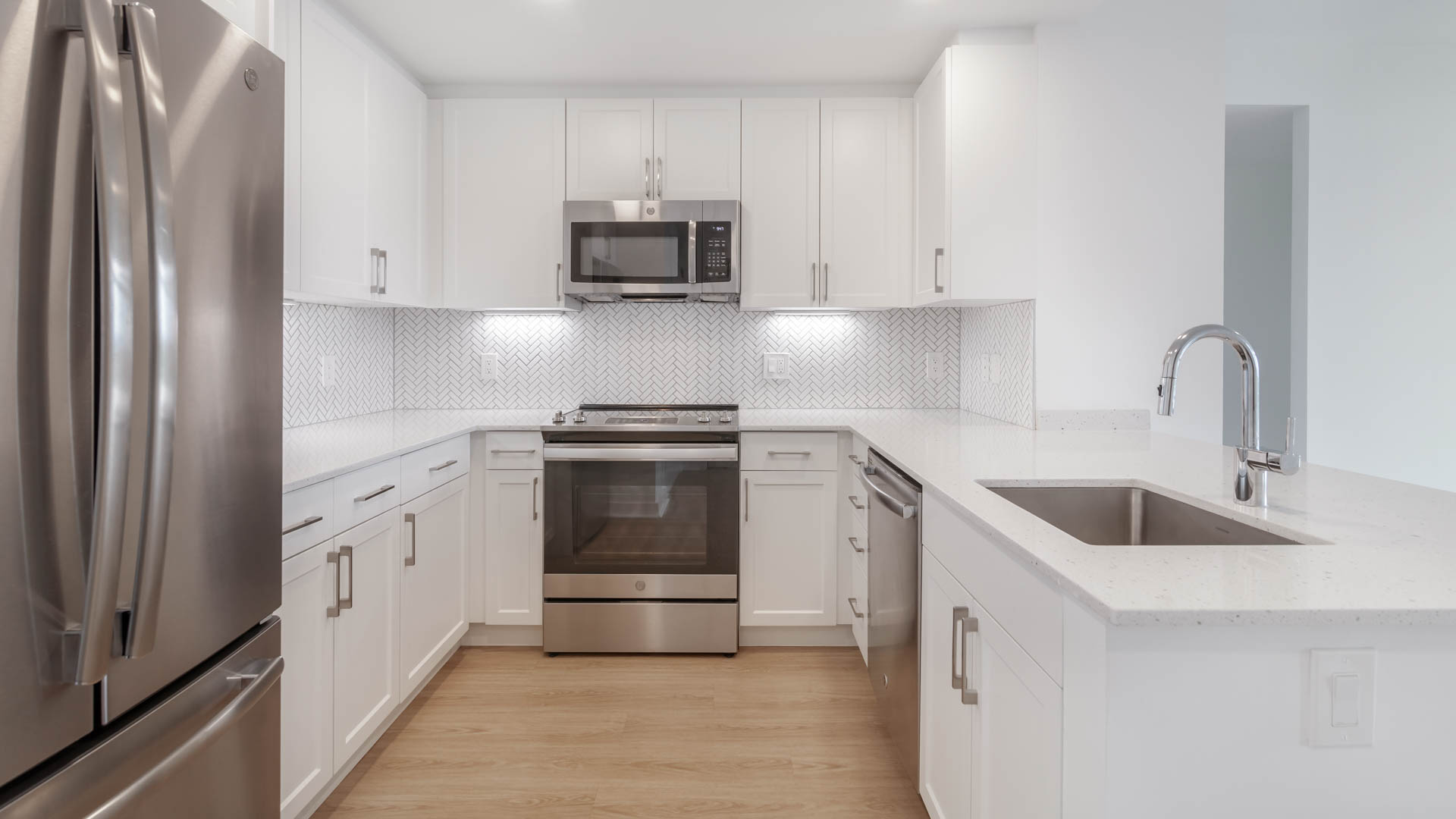 Liberty Tower Apartments 5 of 12