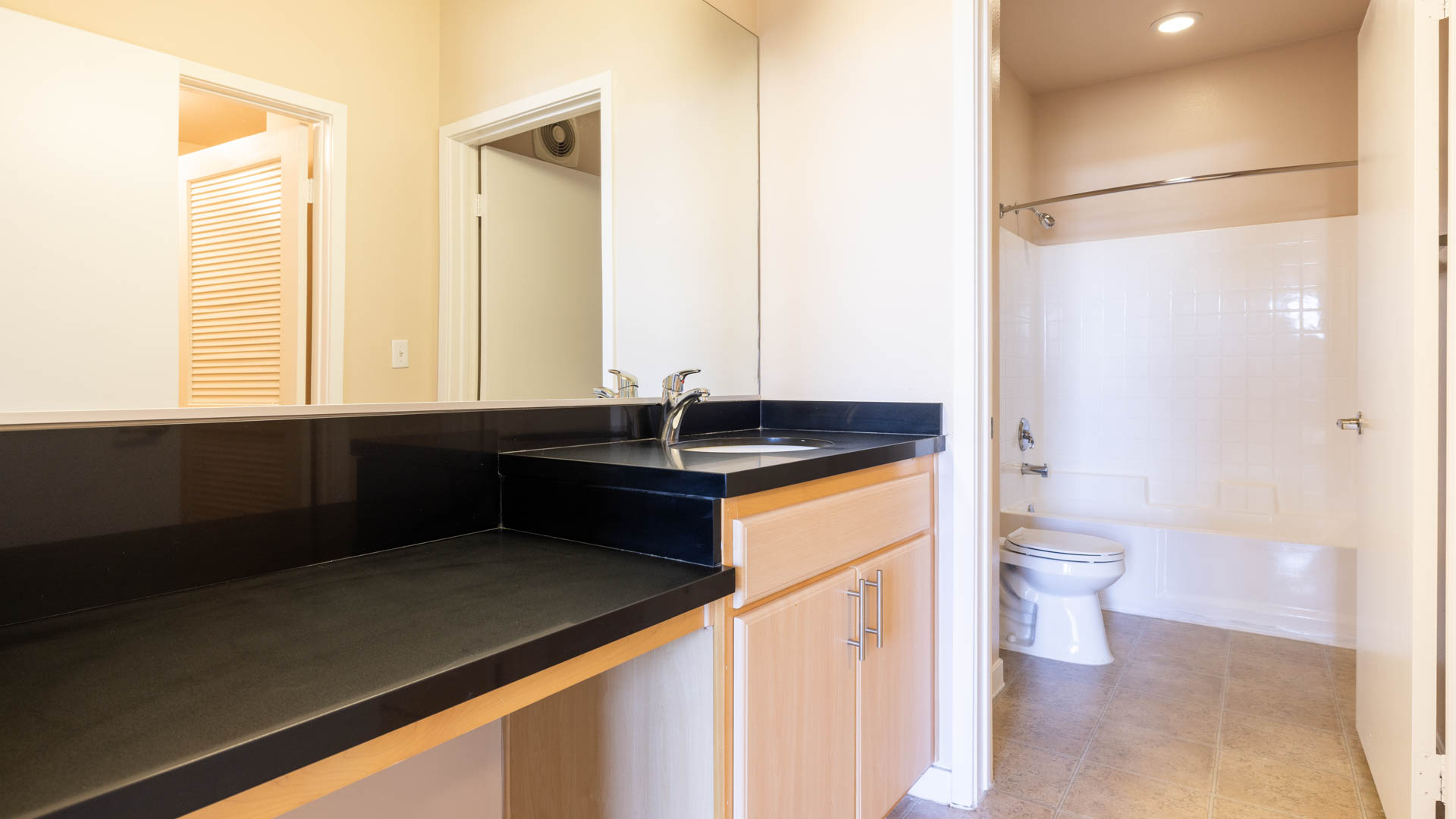 Acappella Pasadena Apartments 2 of 13