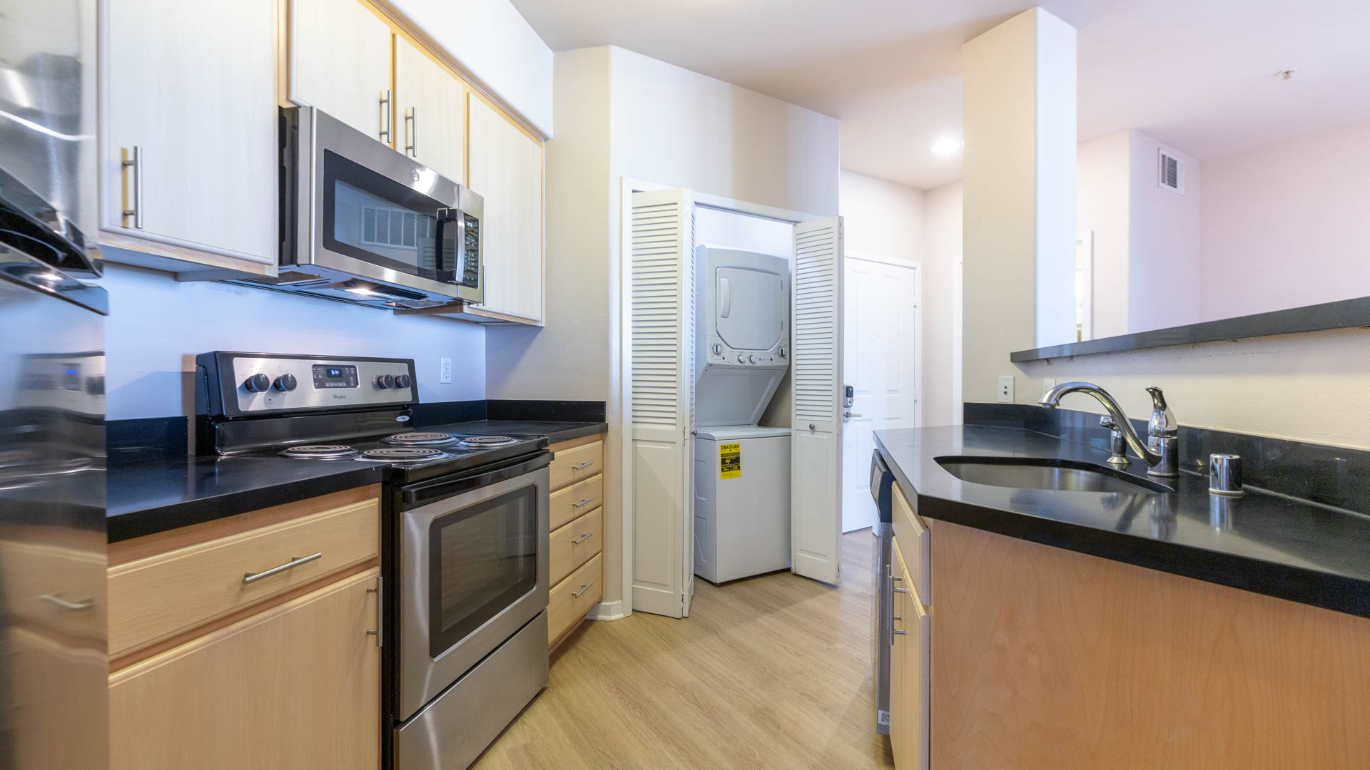 Acappella Pasadena Apartments 6 of 12