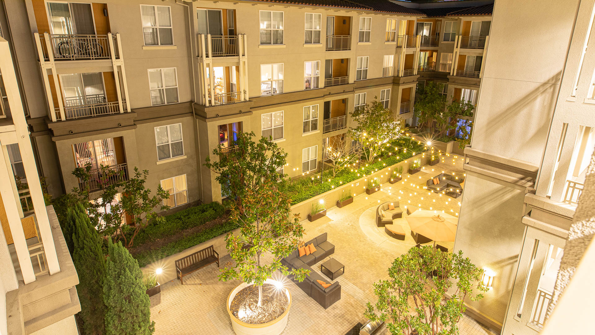 Courtyard at Acappella Pasadena Apartments (5 of 5)