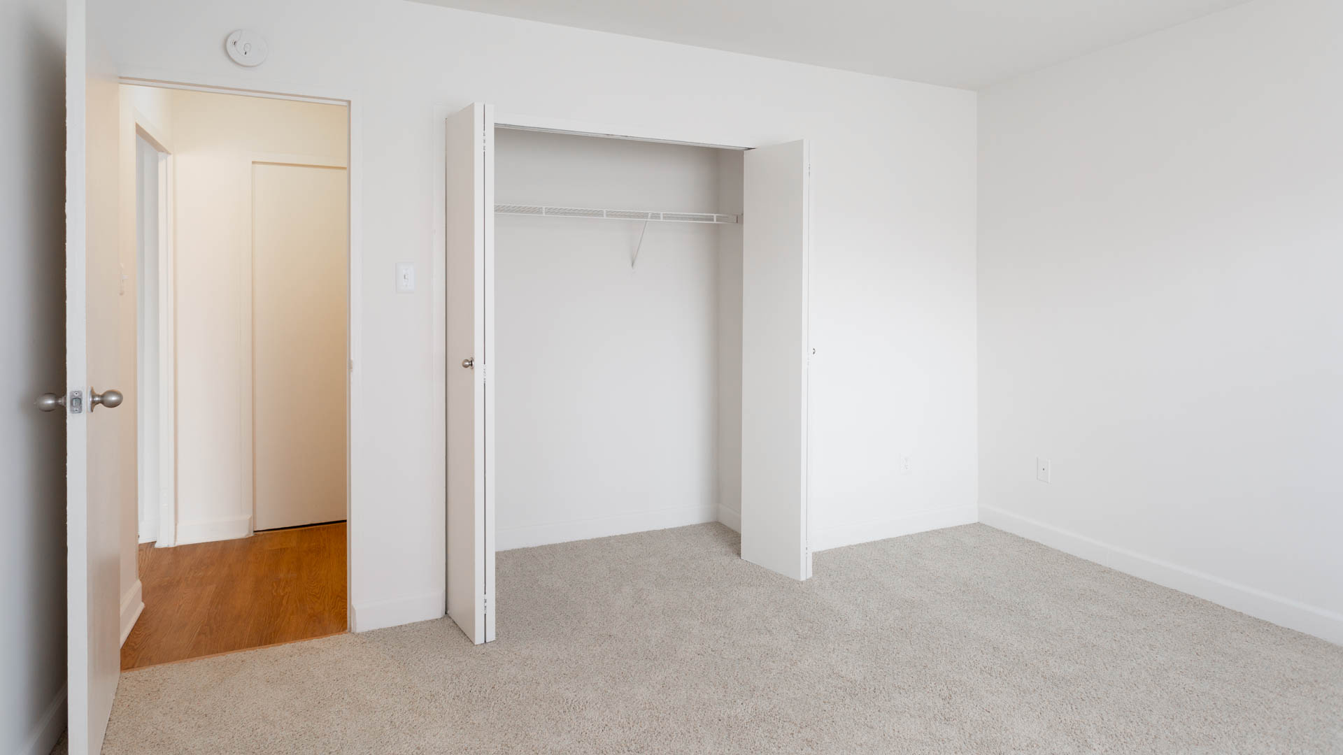 1500 Mass Apartments 4 of 10