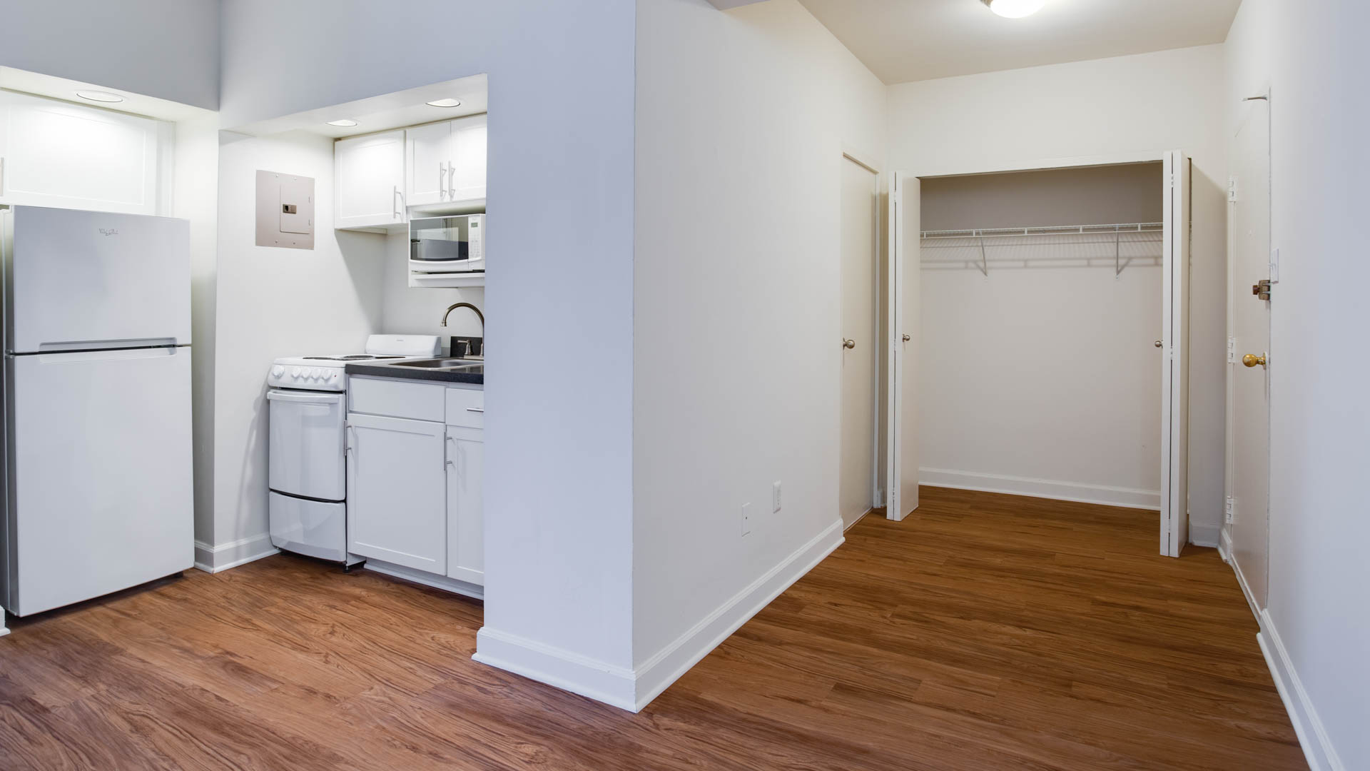 1500 Mass Apartments 3 of 8