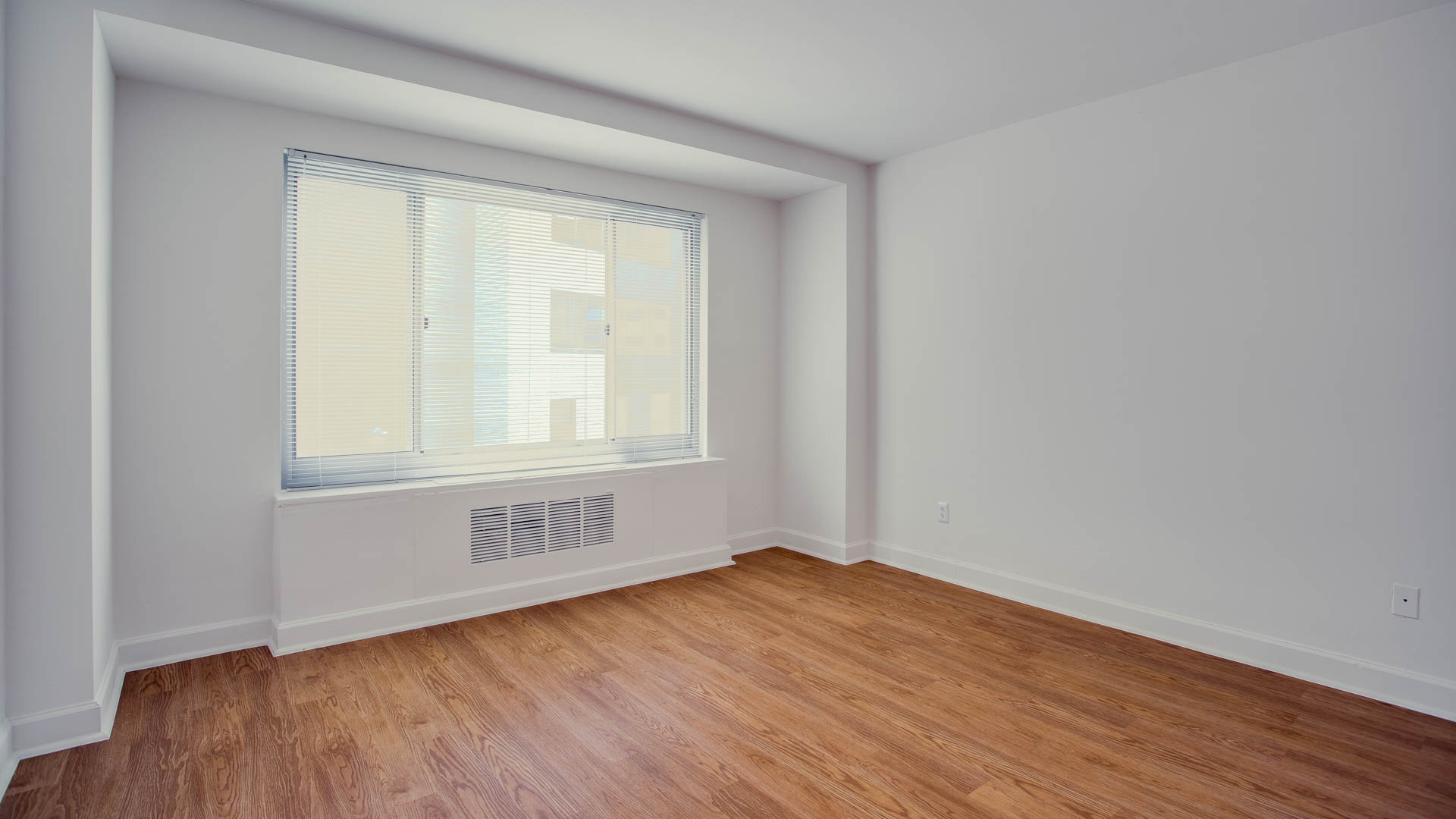 1500 Mass Apartments 16 of 37