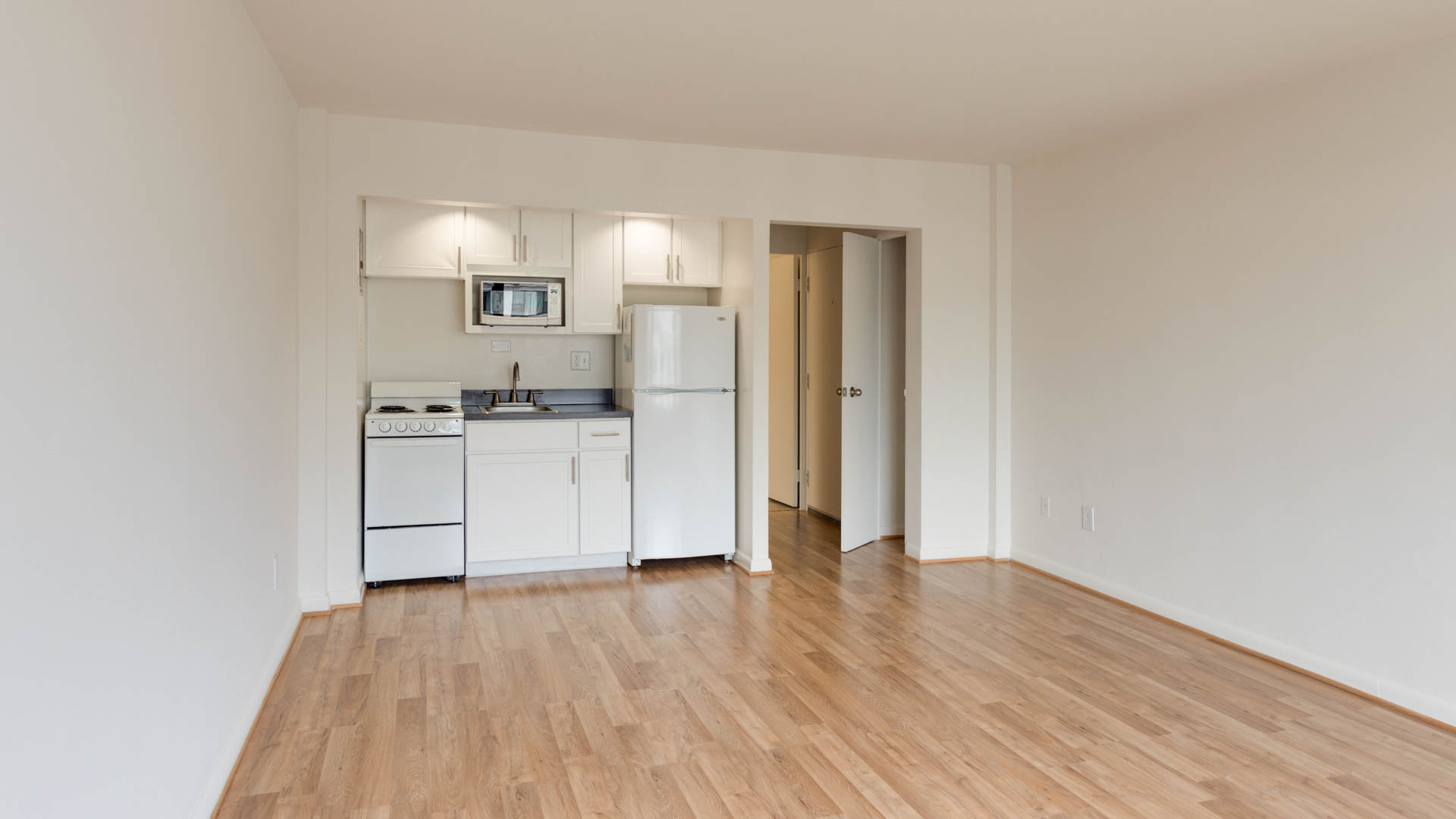 1500 Mass Apartments 7 of 12