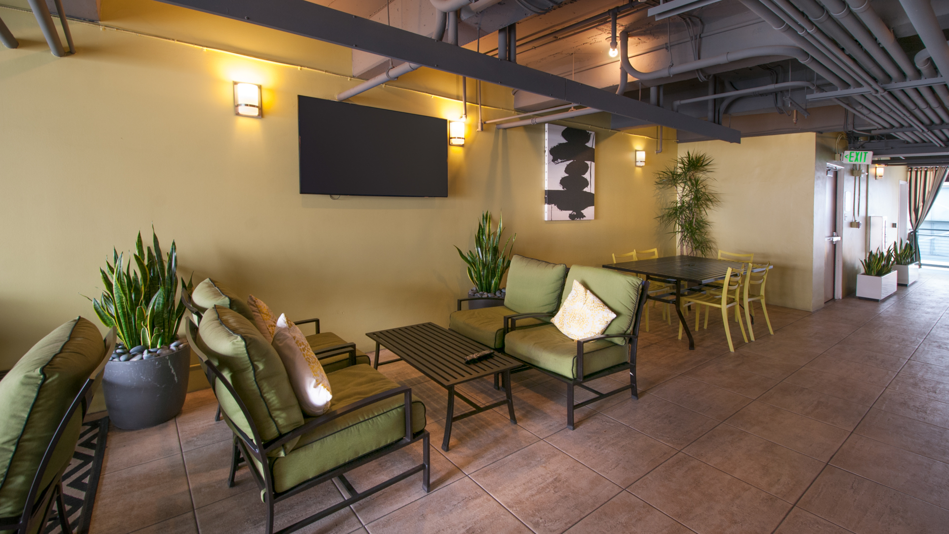 Lounge at Pegasus Apartments (1 of 2)