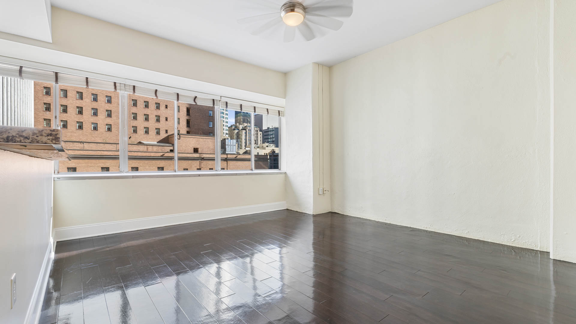 Pegasus Apartments 4 of 8