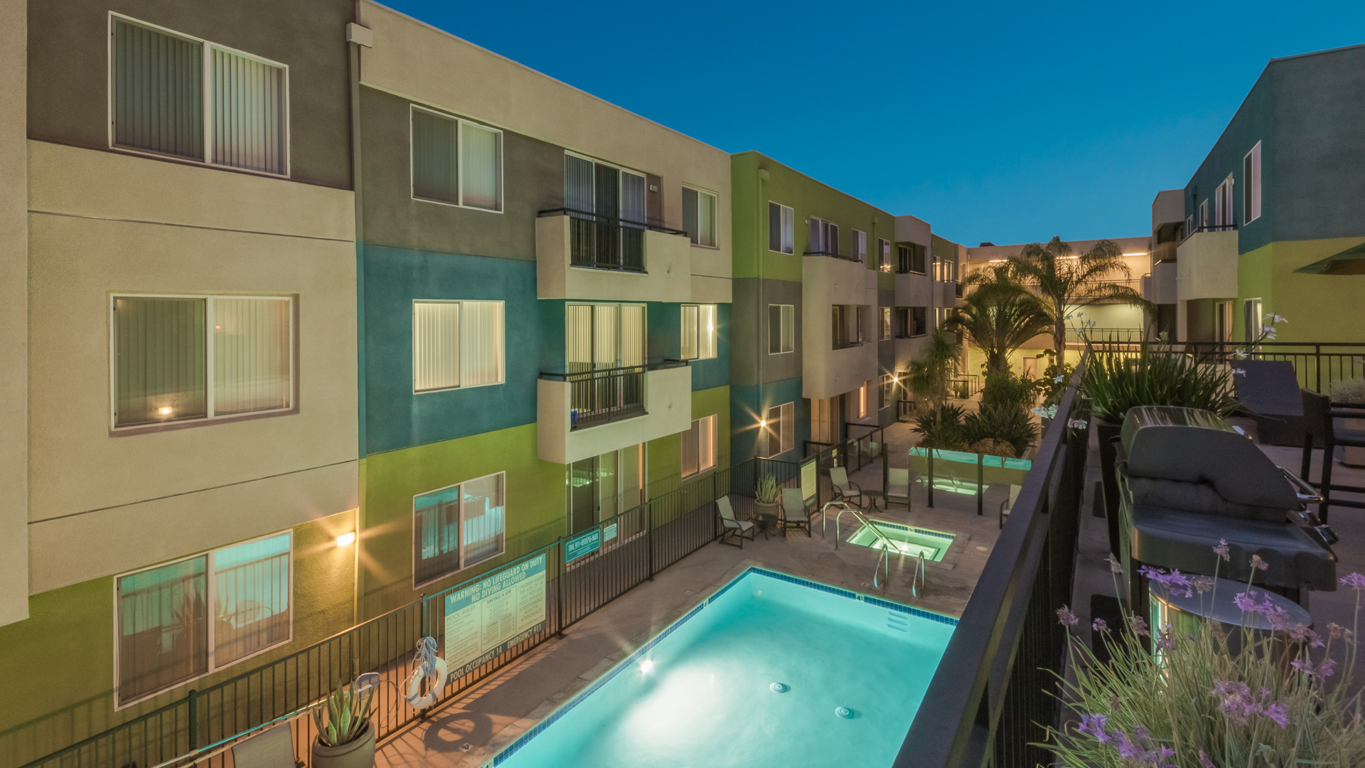 Pool at Lindley Apartments (5 of 8)