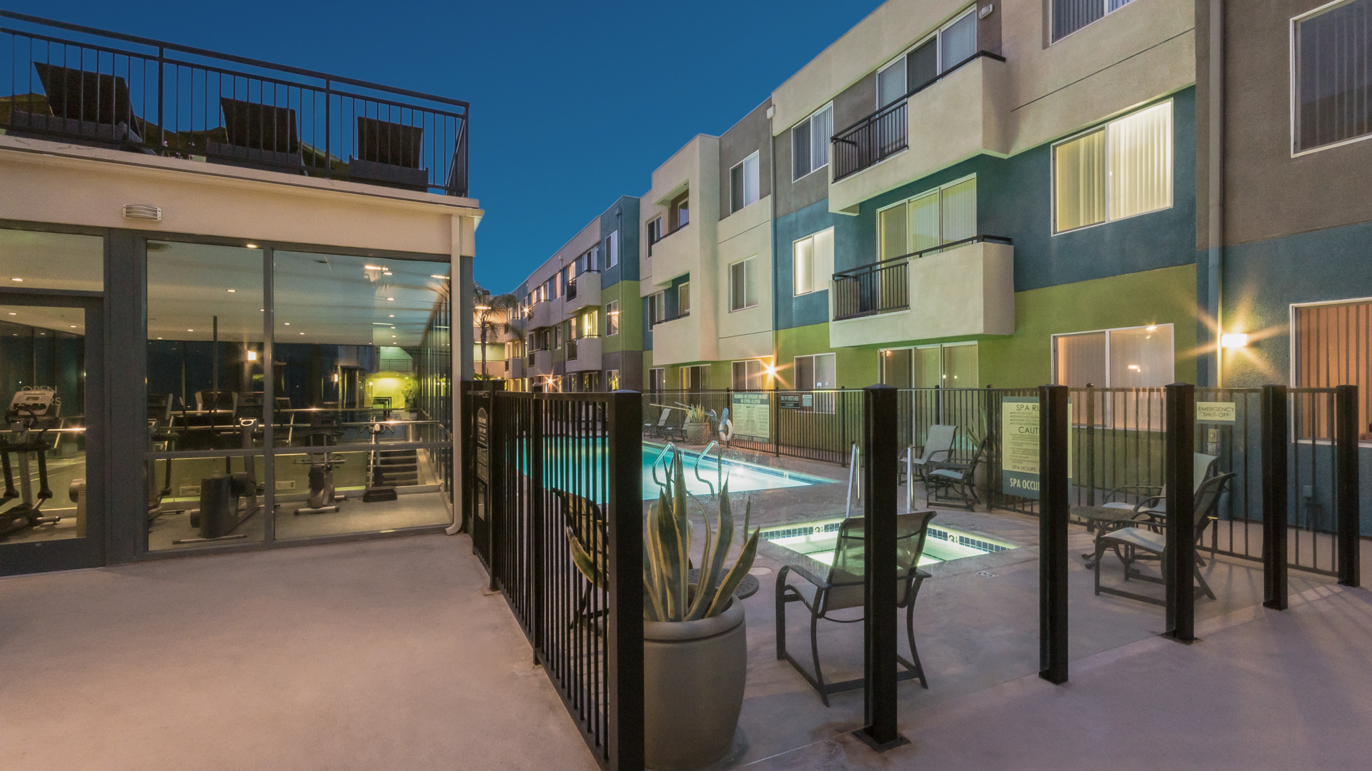 Pool at Lindley Apartments (7 of 8)