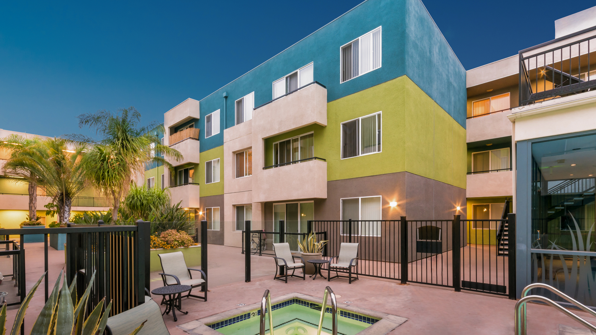 Pool at Lindley Apartments (8 of 8)