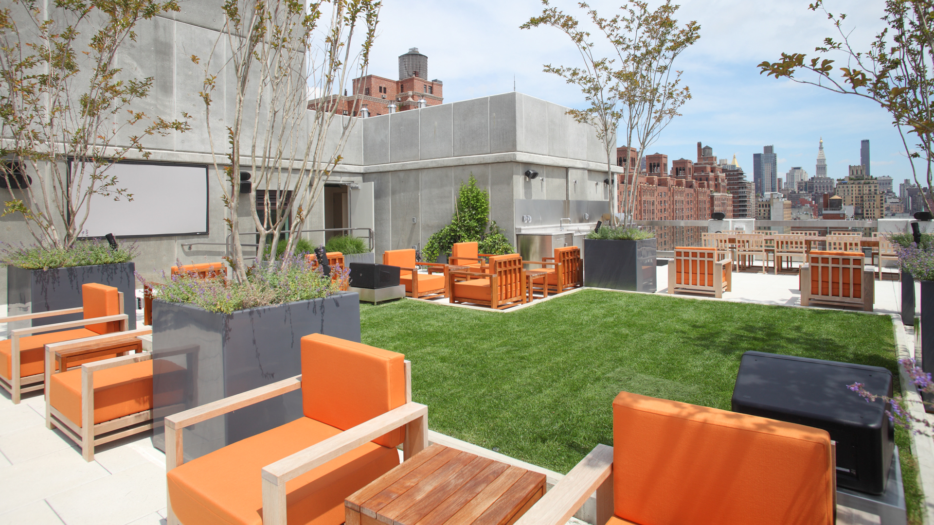 Roof deck at Ten23 Apartments (2 of 4)