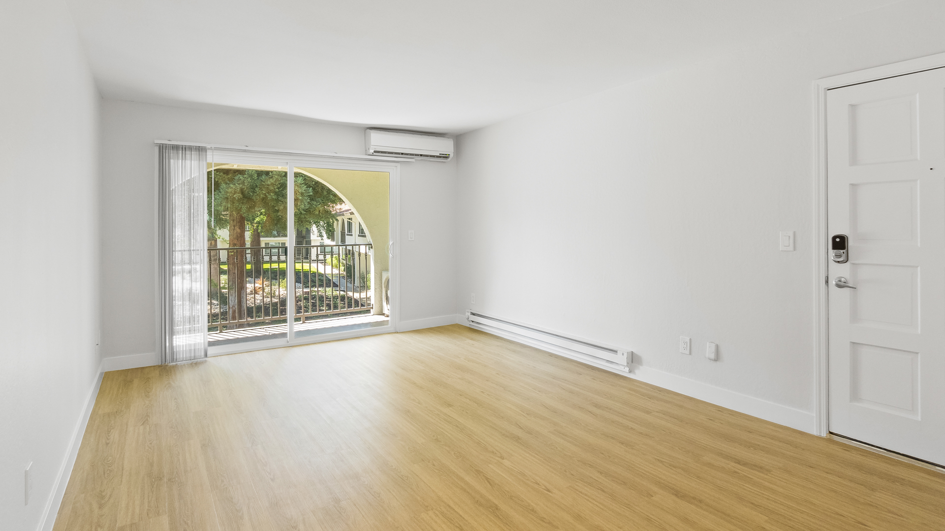 The Arches Apartments 2 of 8