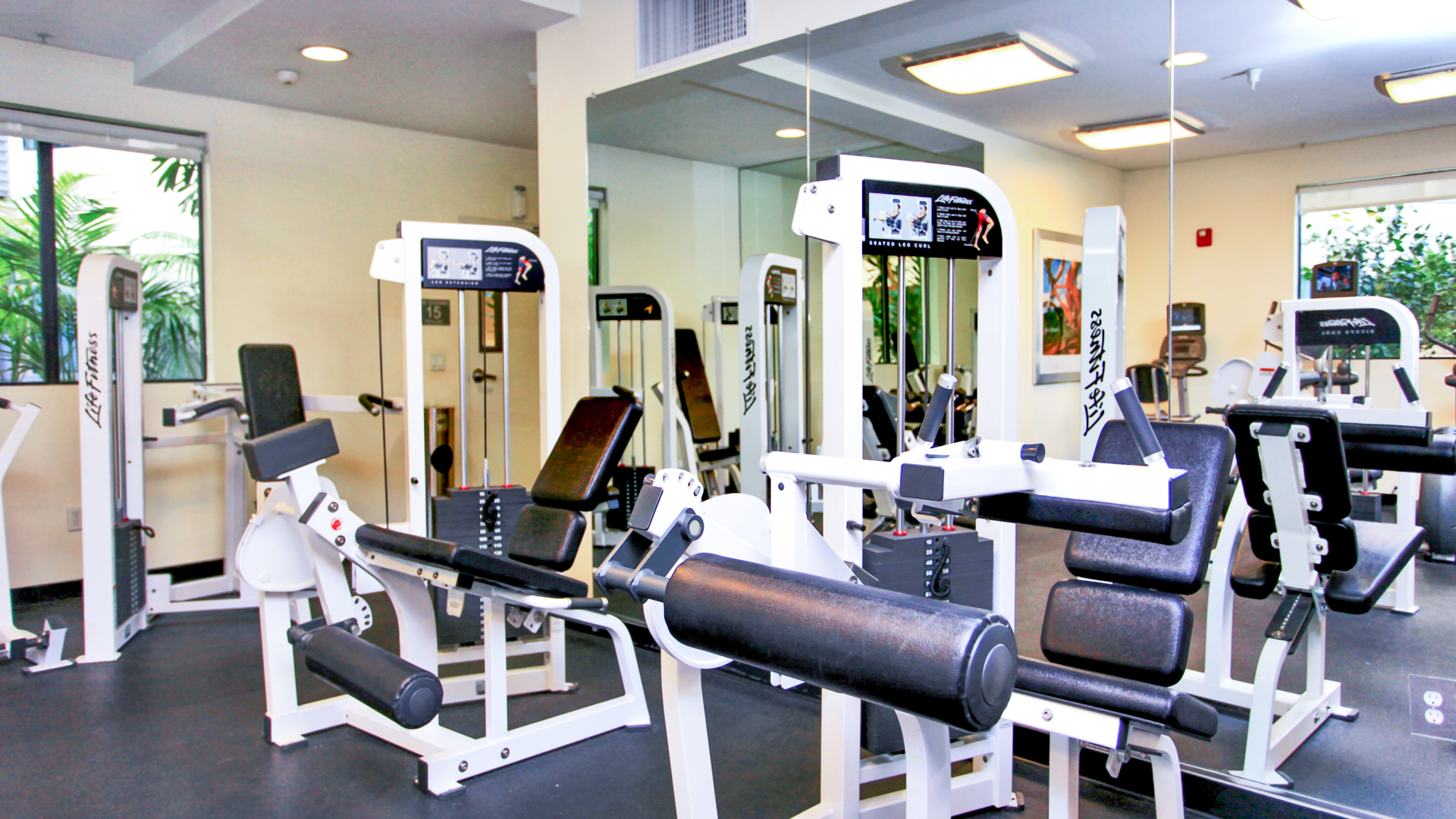 Gym at Hikari Apartments (1 of 2)