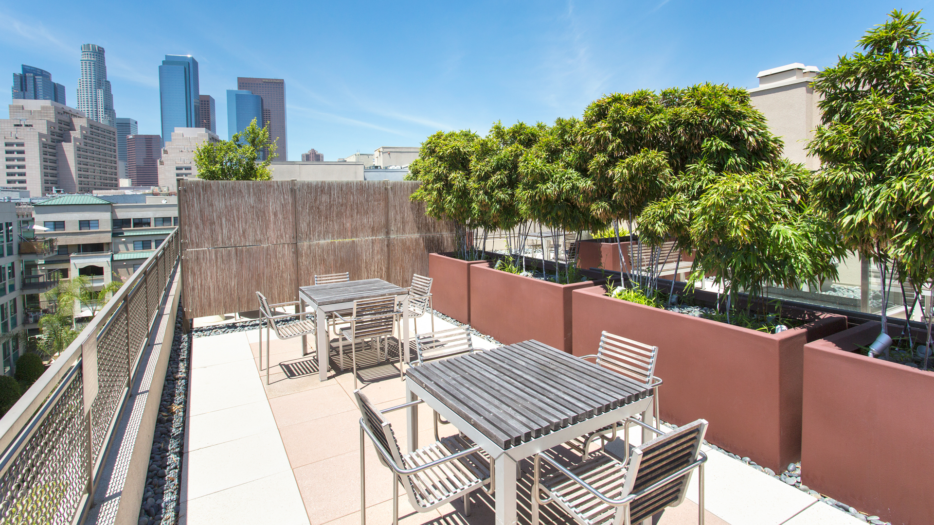 Roof deck at Sakura Crossing Apartments (4 of 5)