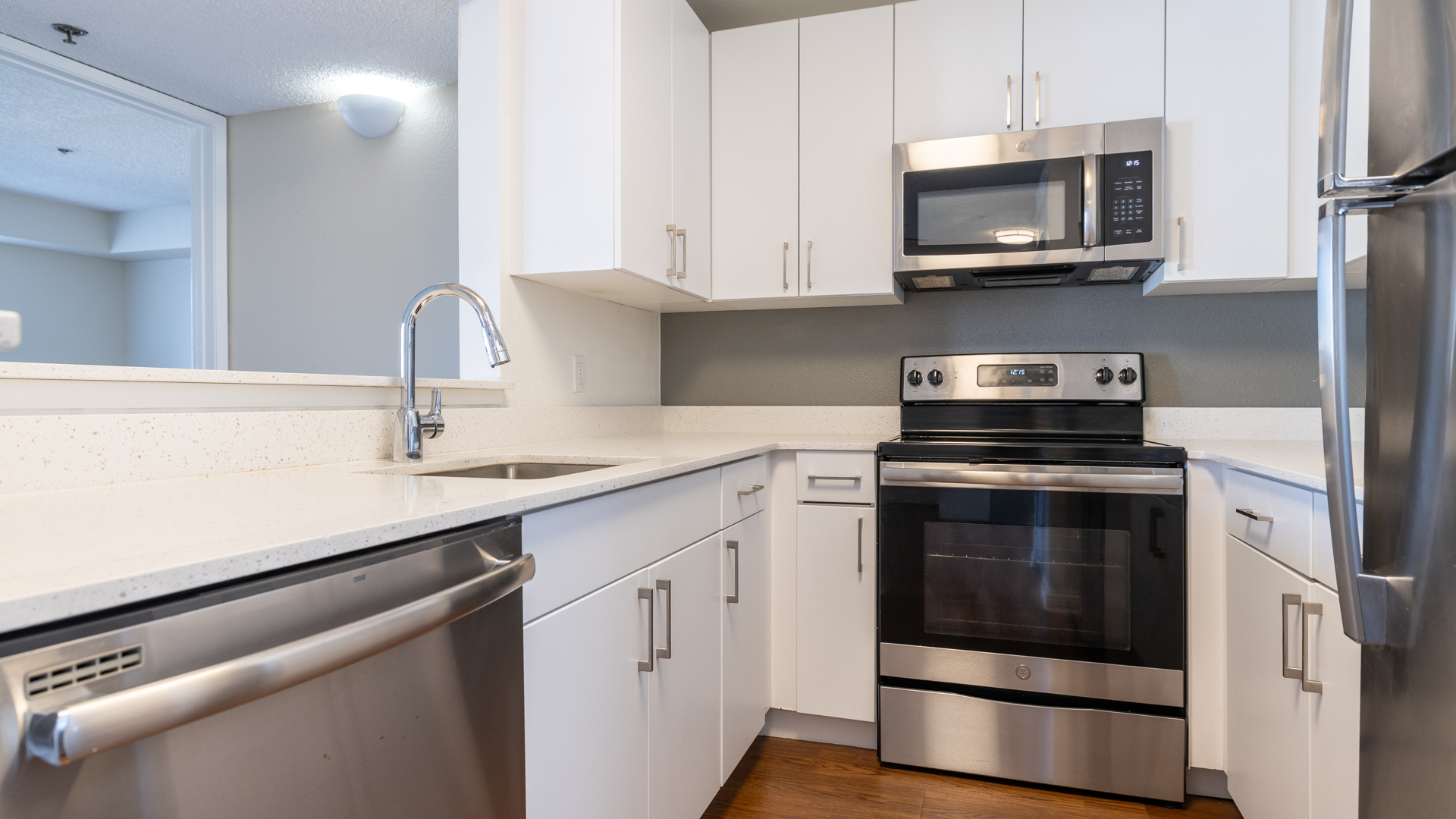 The Encore Apartments 2 of 12