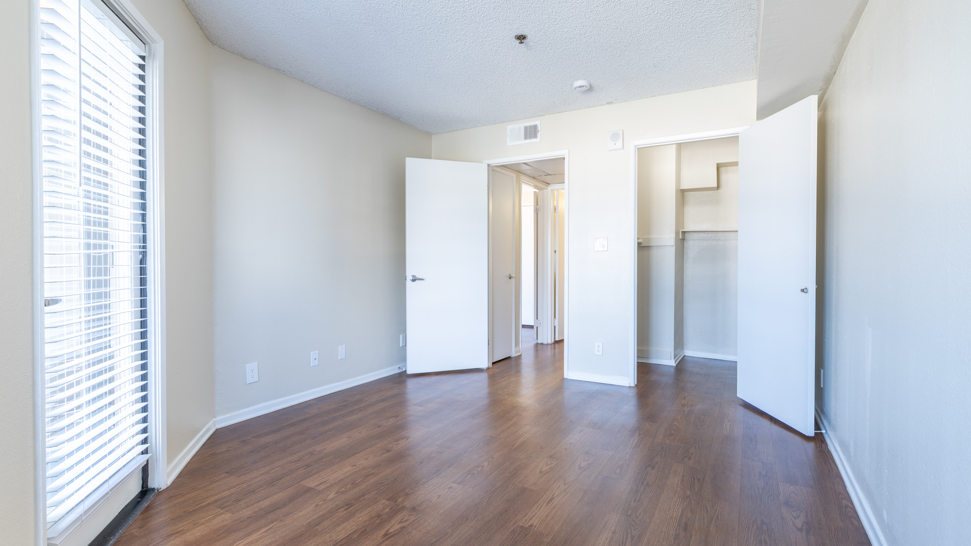 The Encore Apartments 7 of 12