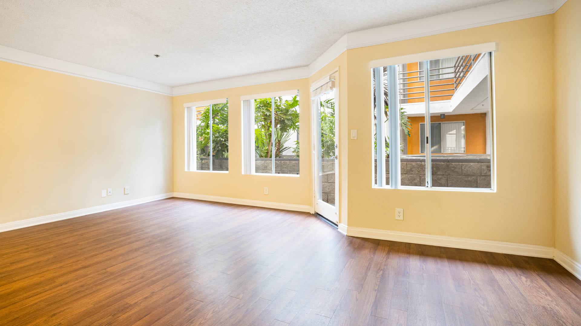 The Encore Apartments 9 of 12