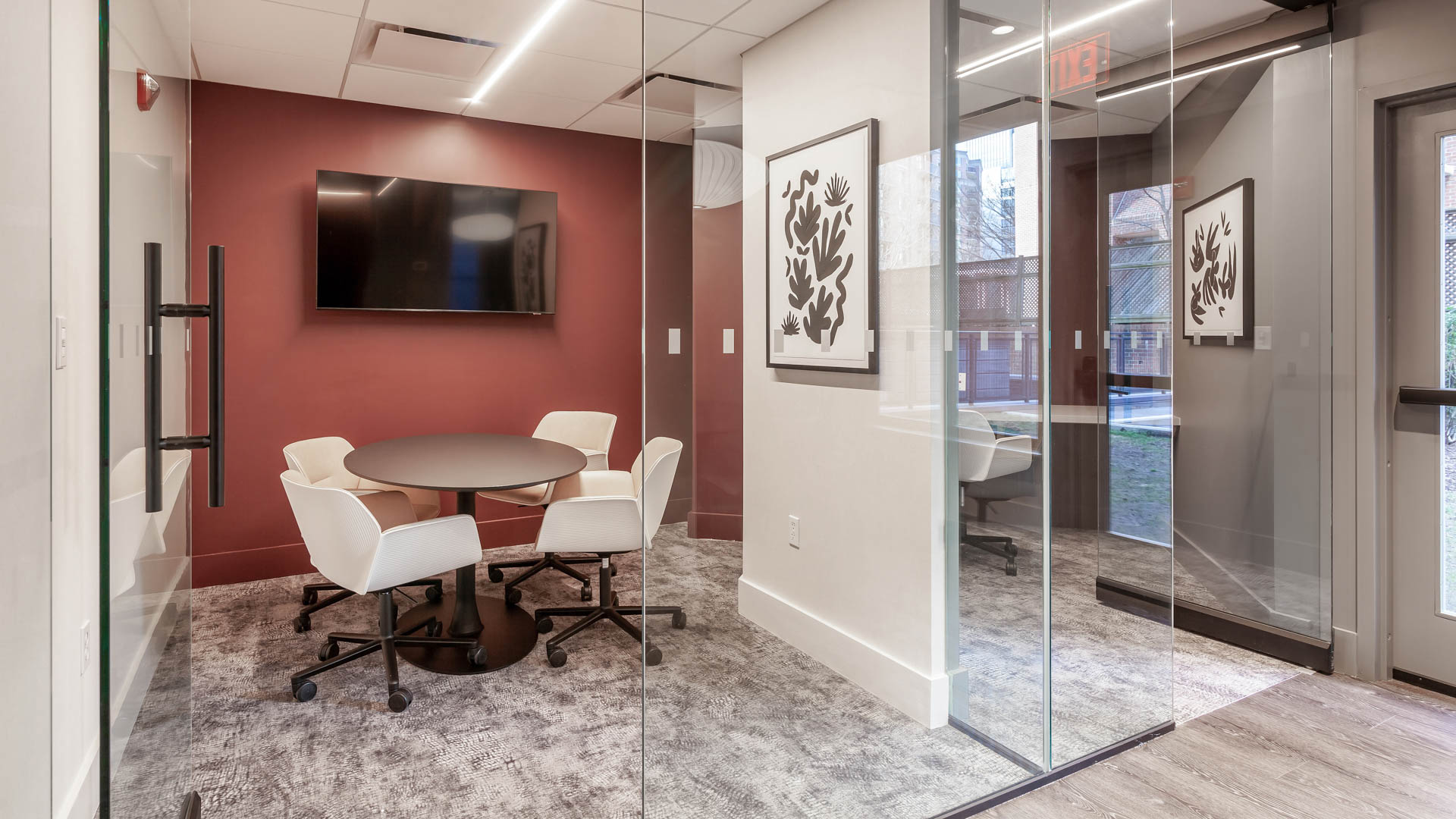 Work space at Edgemont at Bethesda Metro Apartments