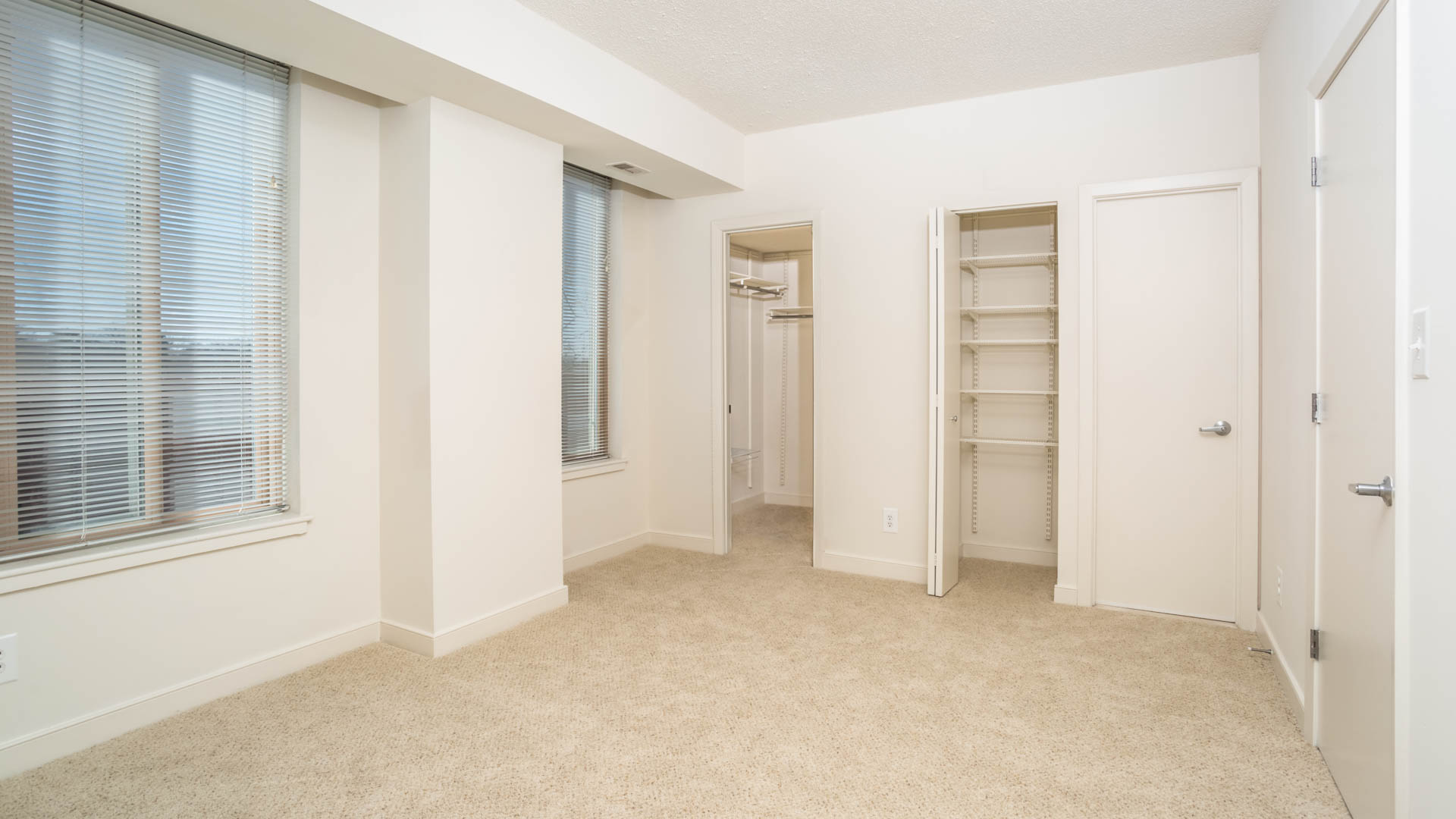 Edgemont at Bethesda Metro Apartments 1 of 7