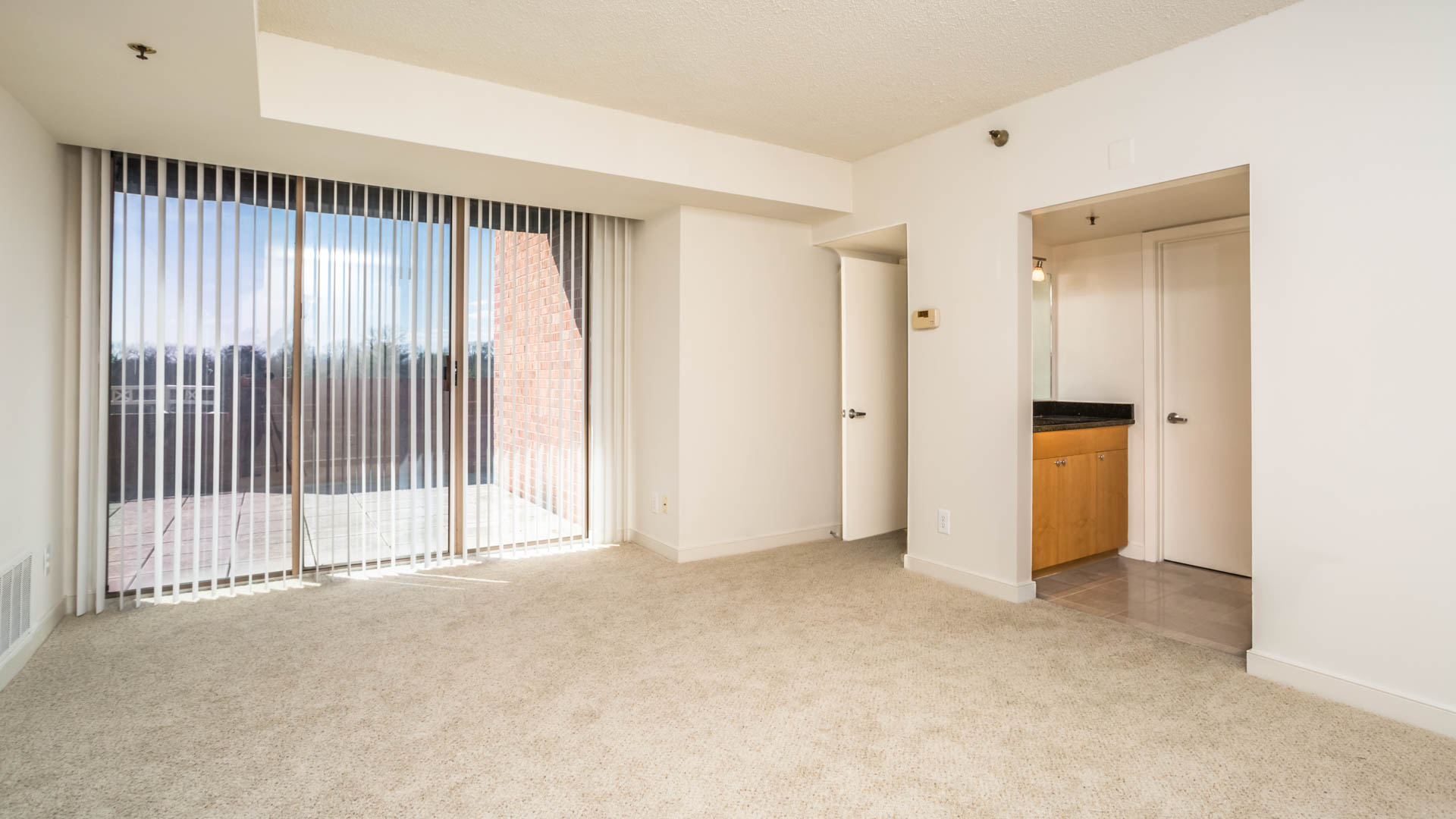 Edgemont at Bethesda Metro Apartments 2 of 7