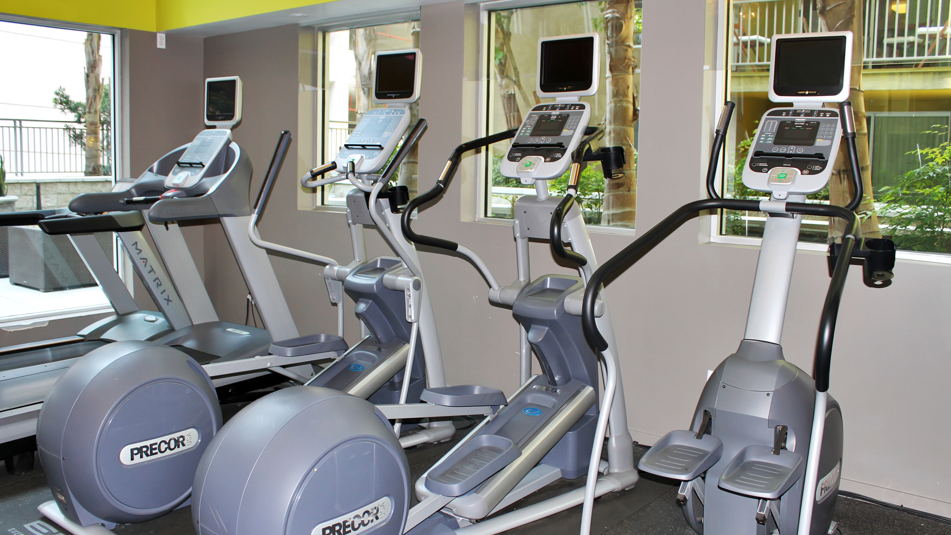 Gym at Glo Apartments (2 of 3)