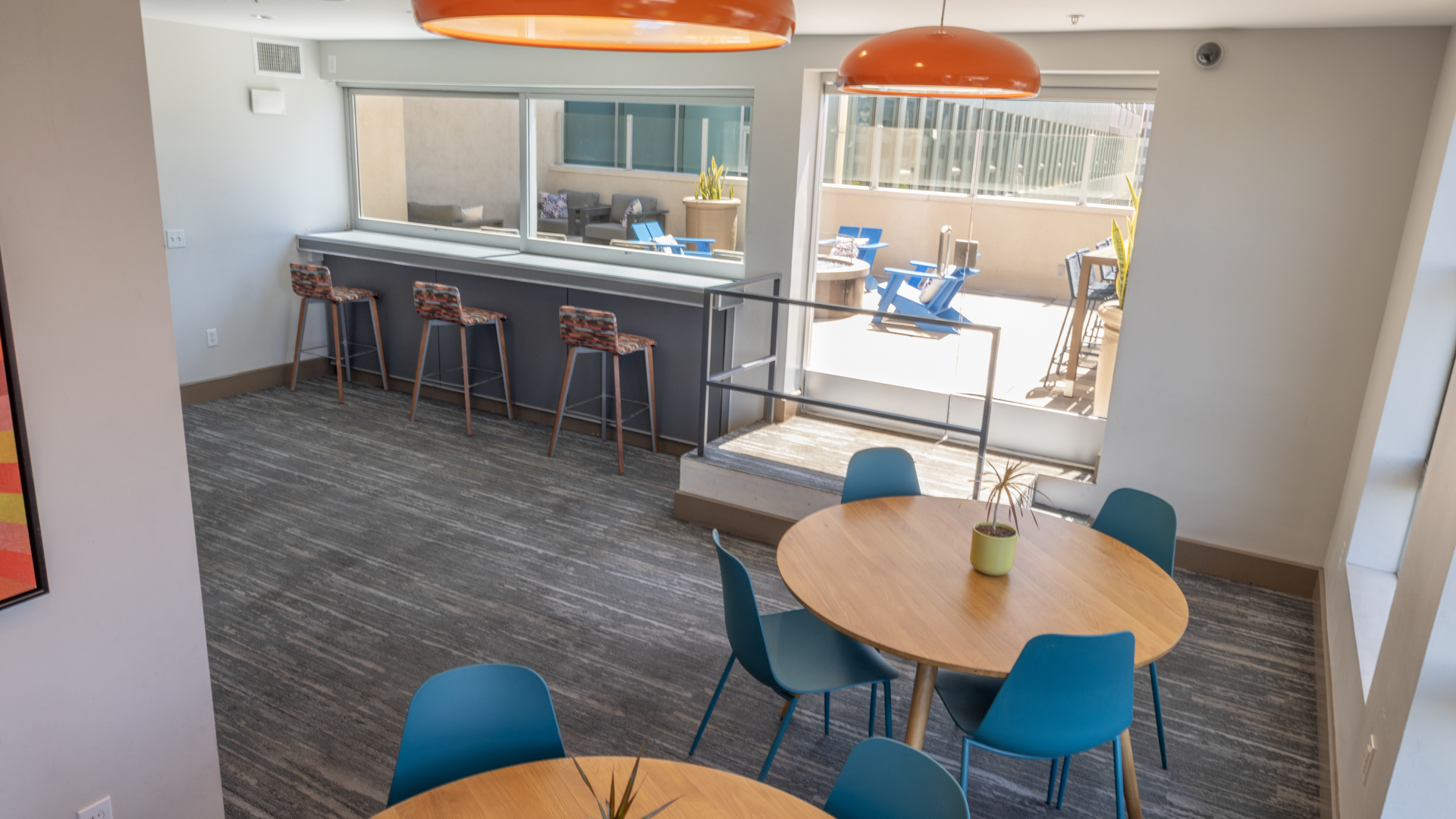 Lounge at Glo Apartments (3 of 3)
