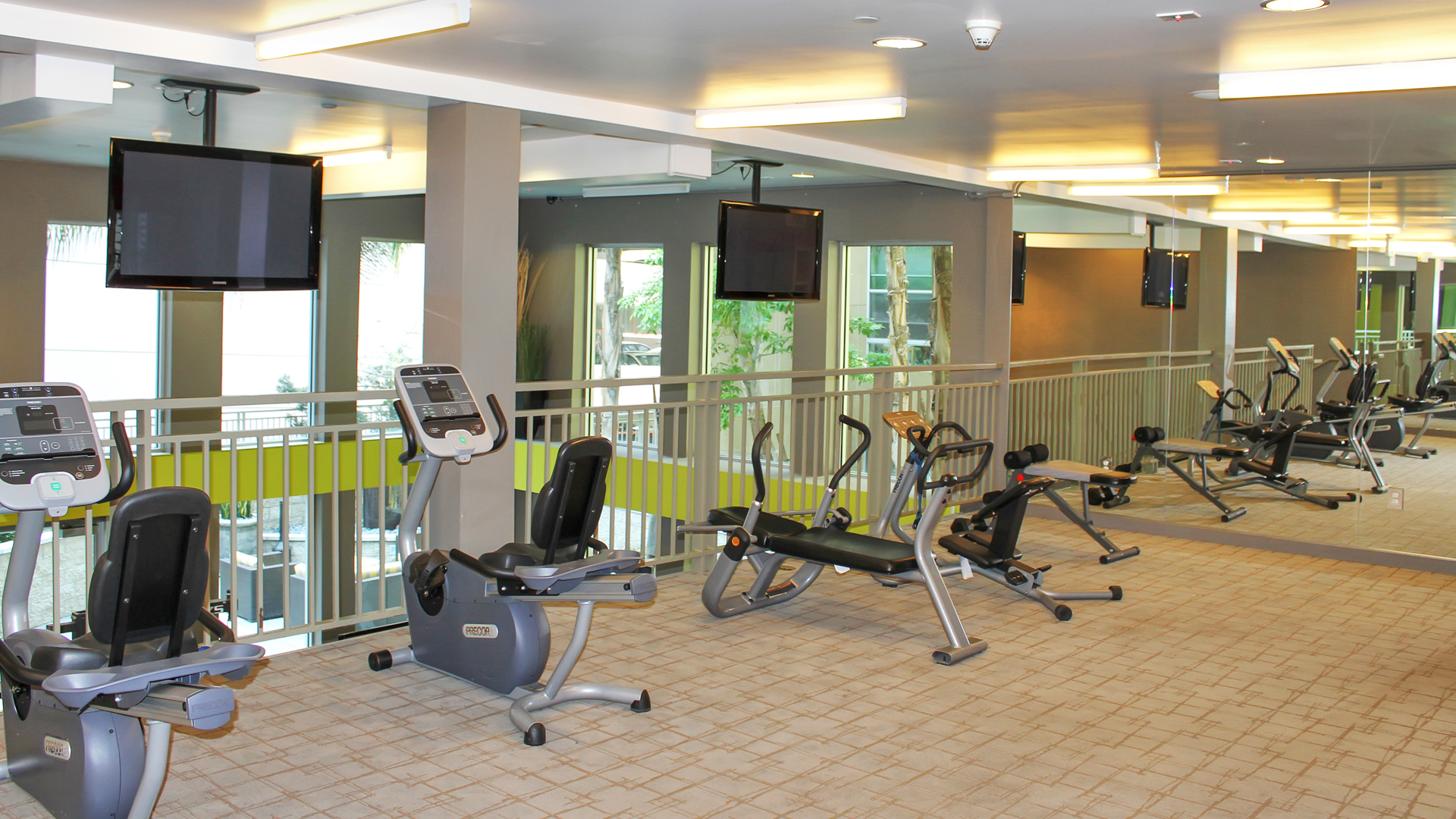 Gym at Glo Apartments (1 of 3)