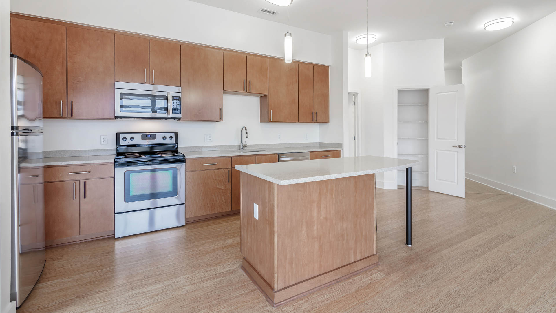 2201 Pershing Apartments 9 of 12