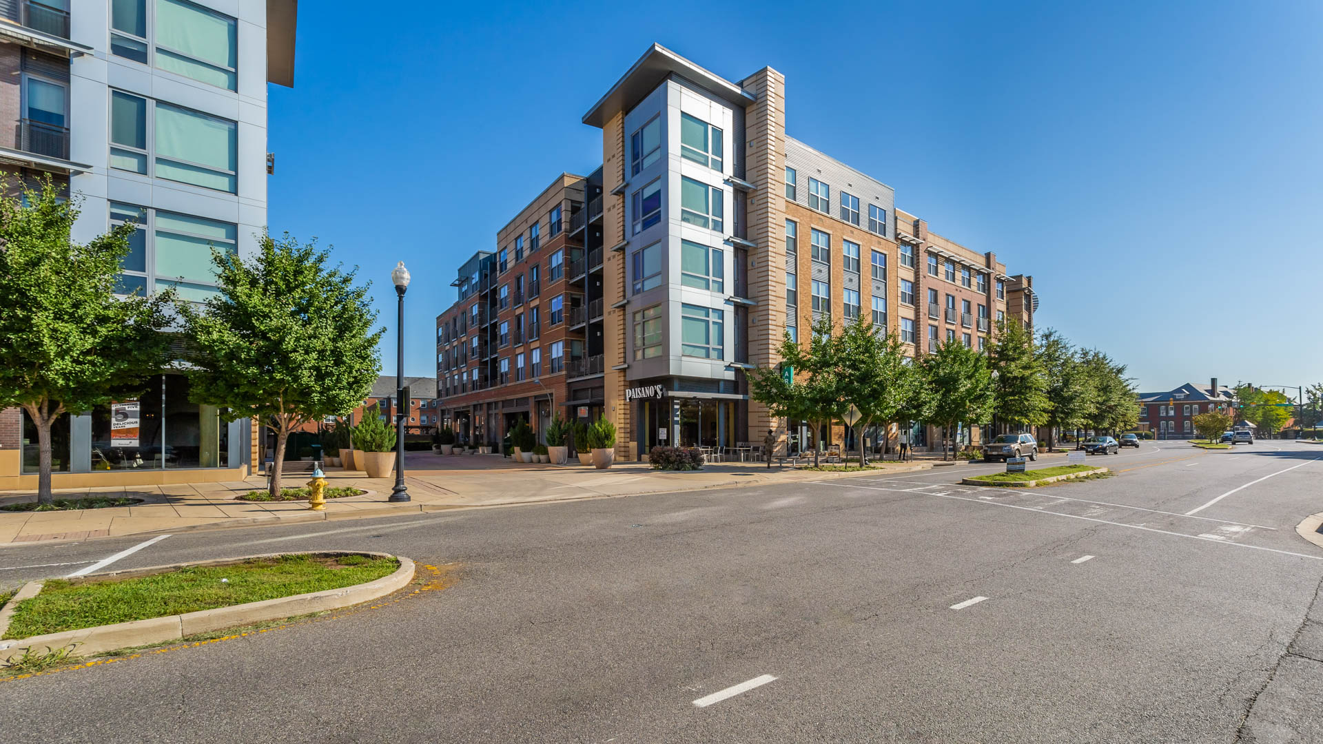 2201 Pershing Apartments 6 of 12