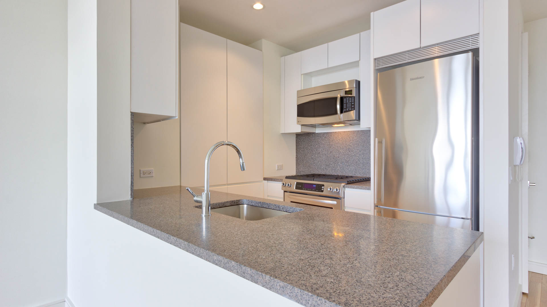 Beatrice Apartments 5 of 12
