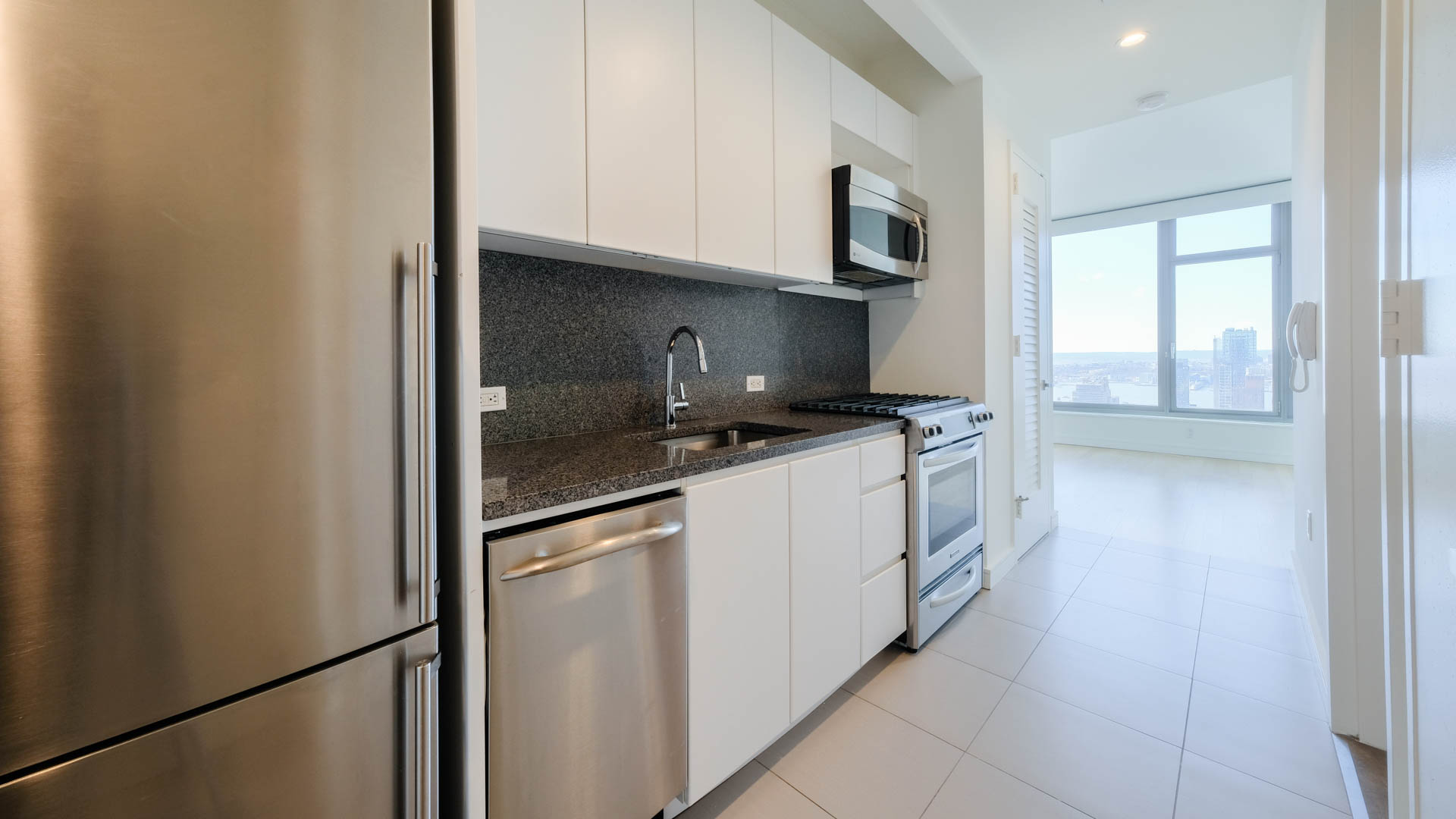 Beatrice Apartments 3 of 4