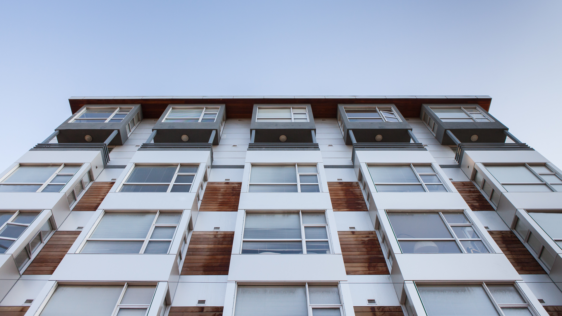 77 Bluxome Apartments 2 of 12